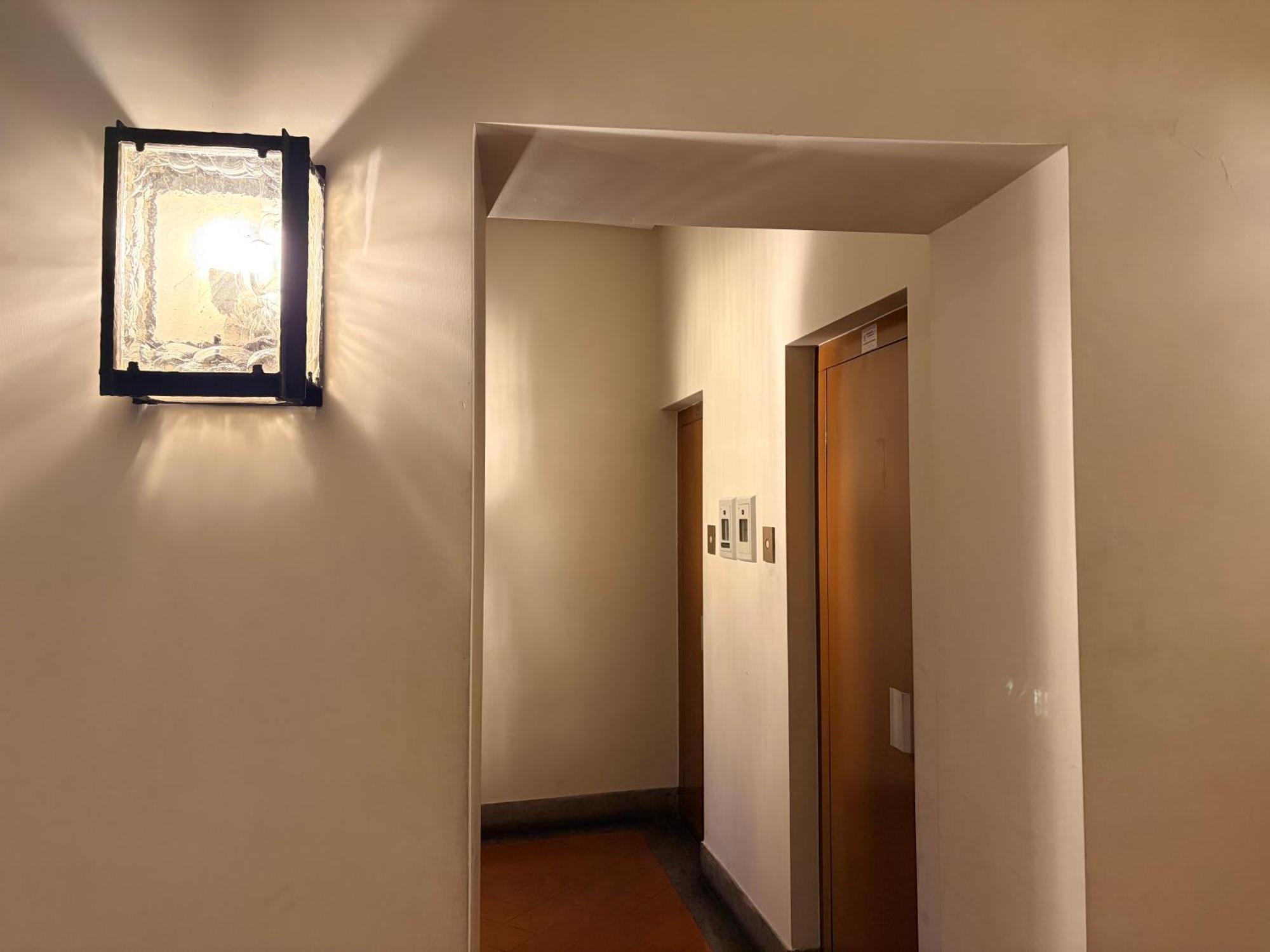 Superior One-Bedroom Apartment