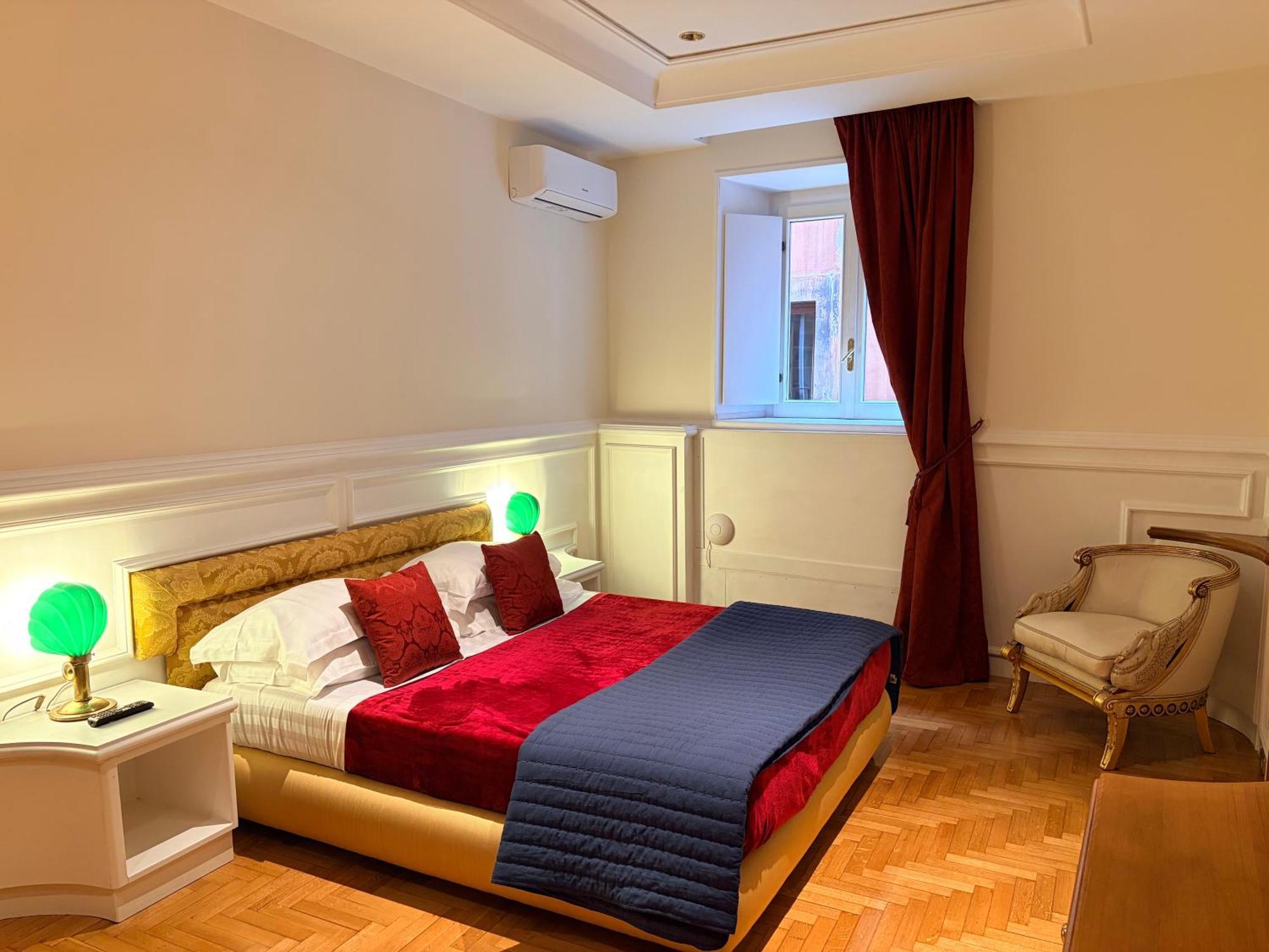 Superior One-Bedroom Apartment