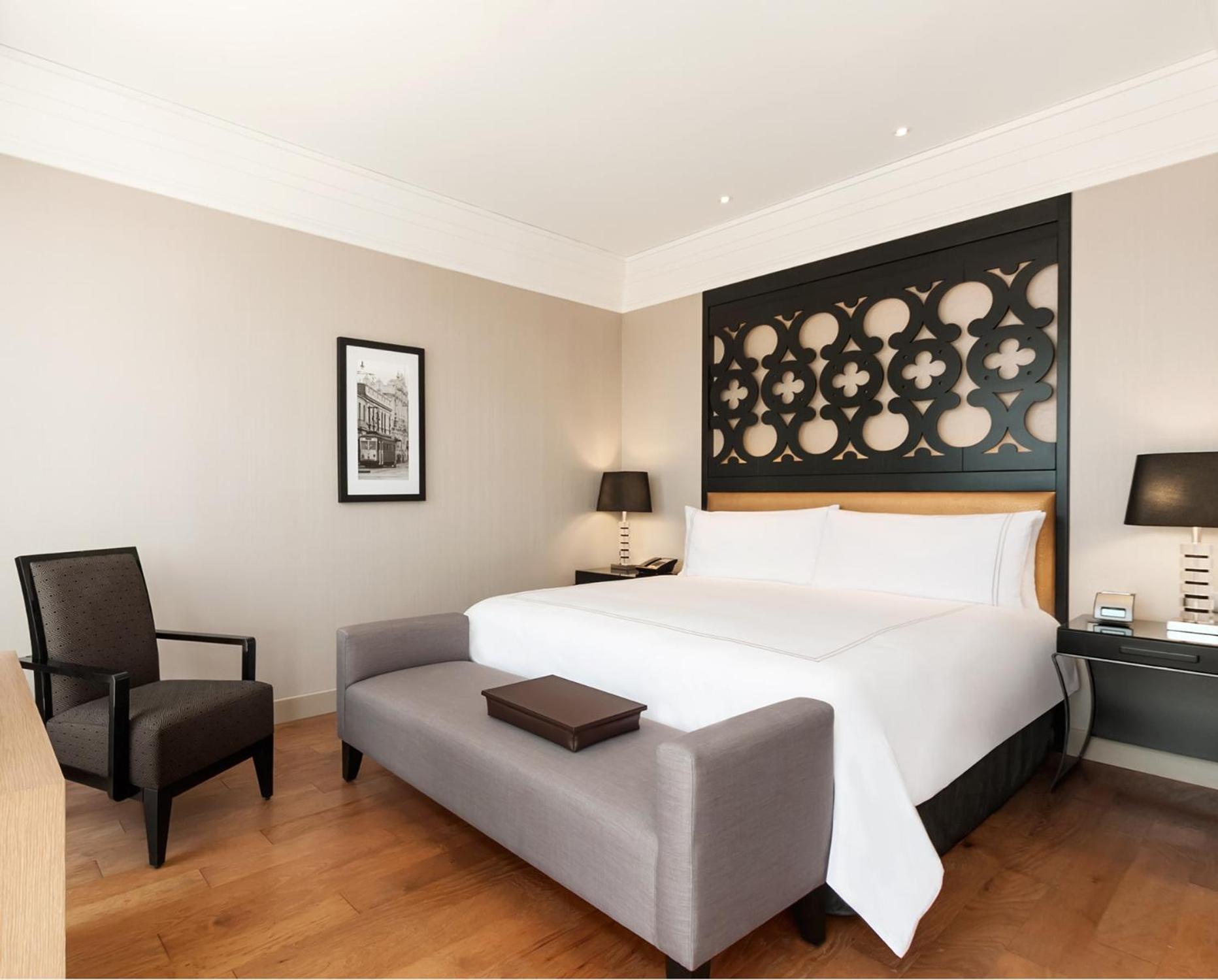 King Bed Executive Balcony