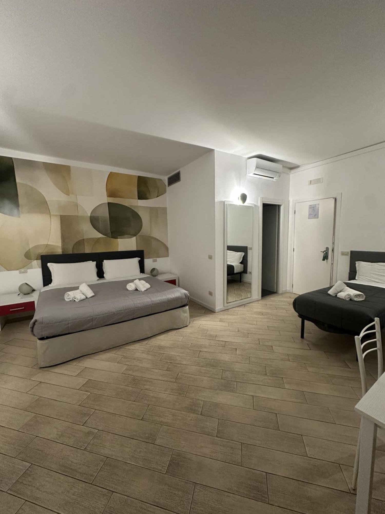 Quadruple Room Courtyard View