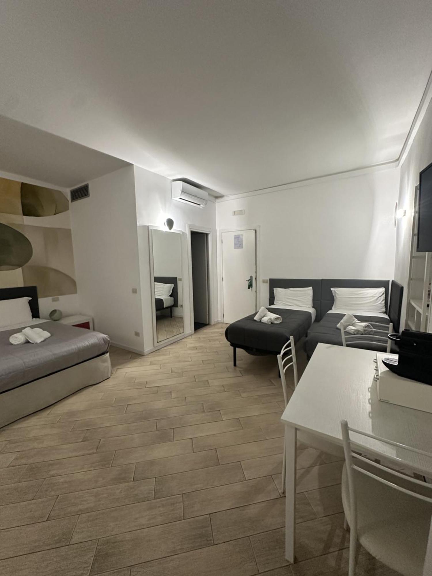 Quadruple Room Courtyard View