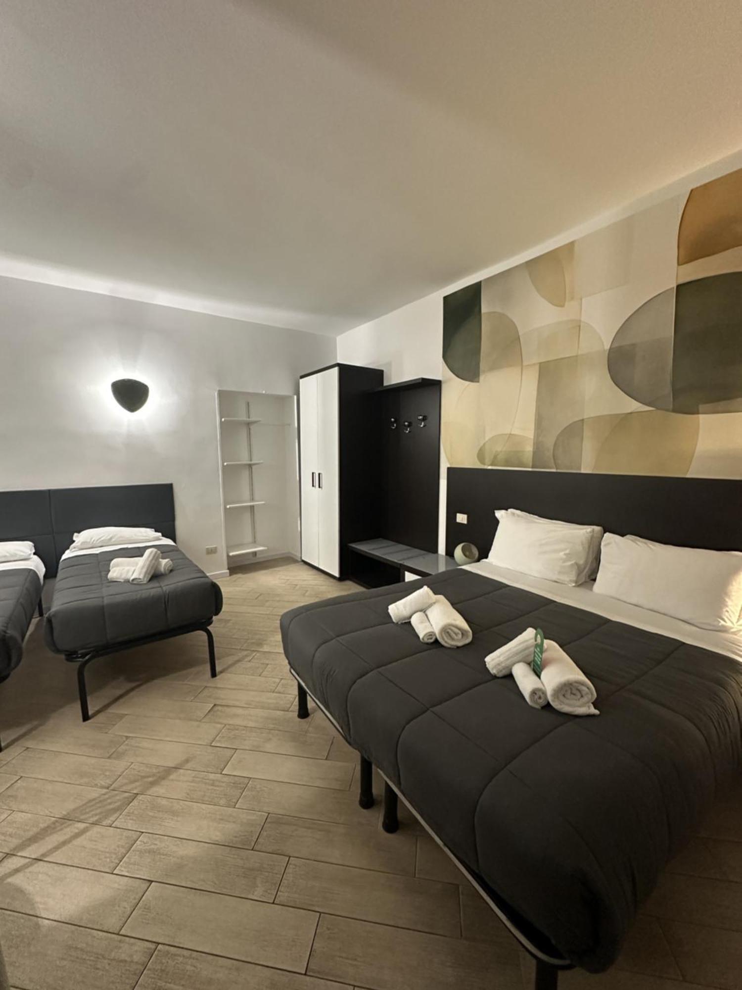 Quadruple Room Courtyard View