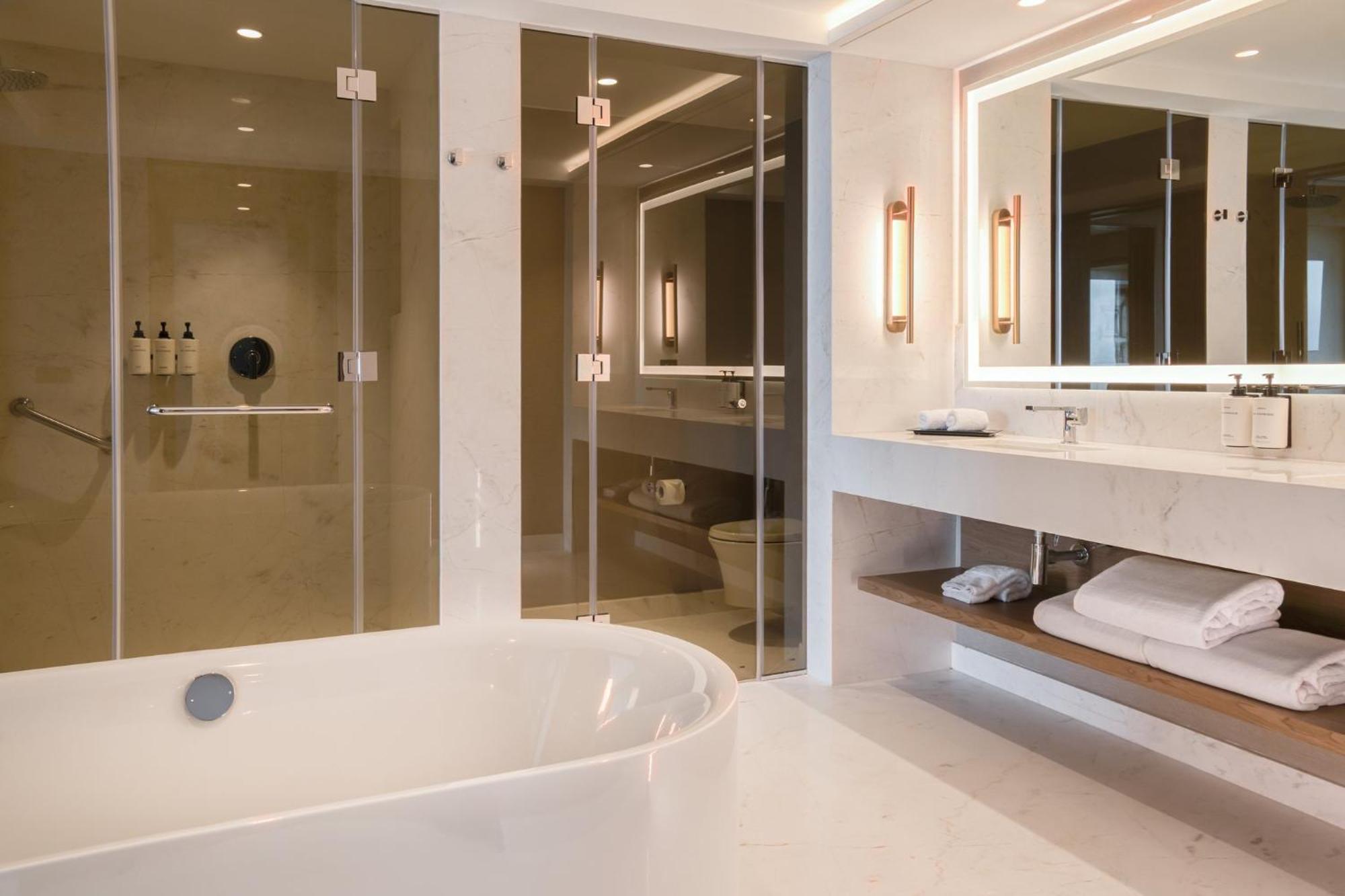 Executive King Suite Living Area
