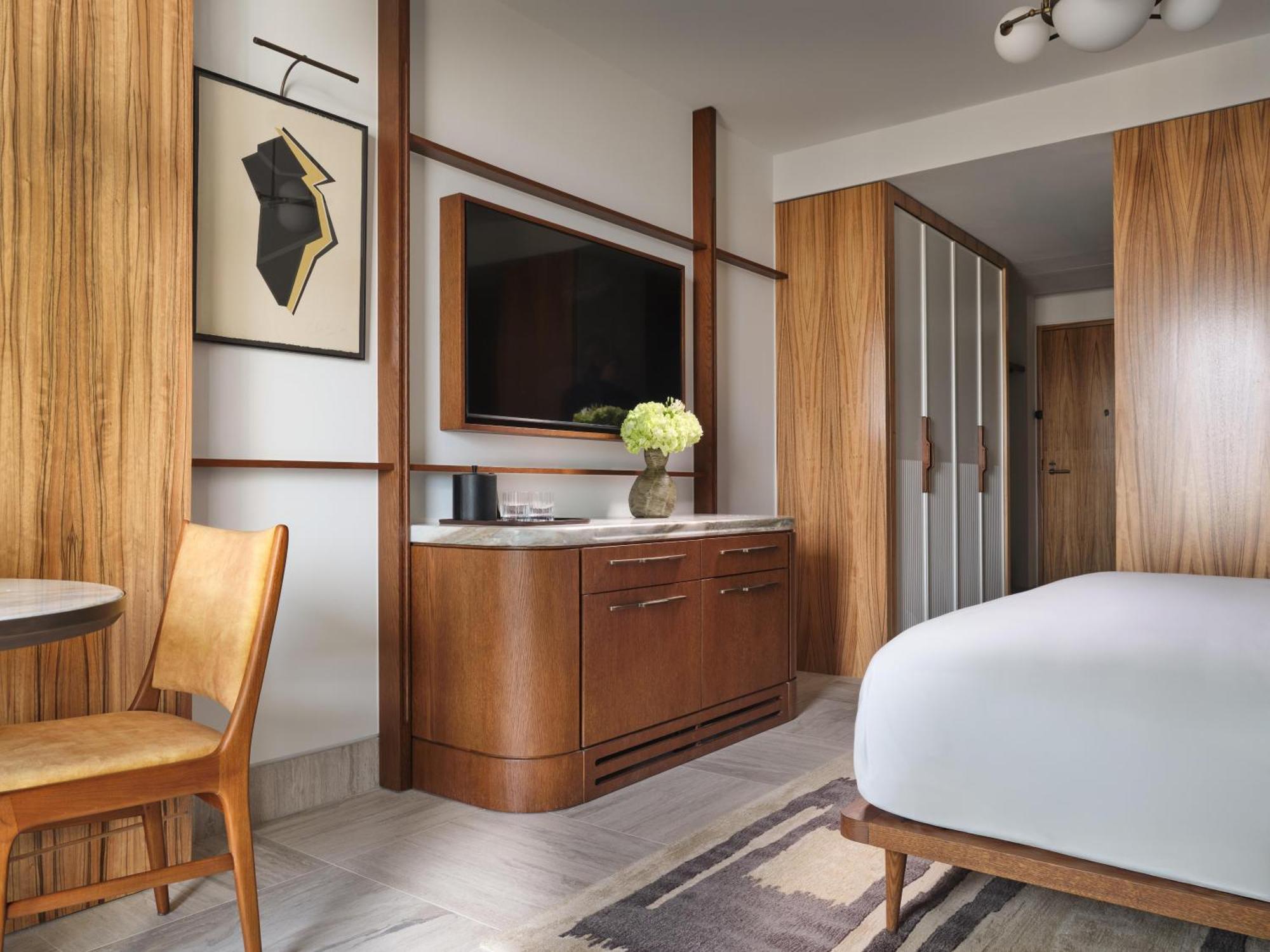 Twin Executive Room Acropolis View Balcony