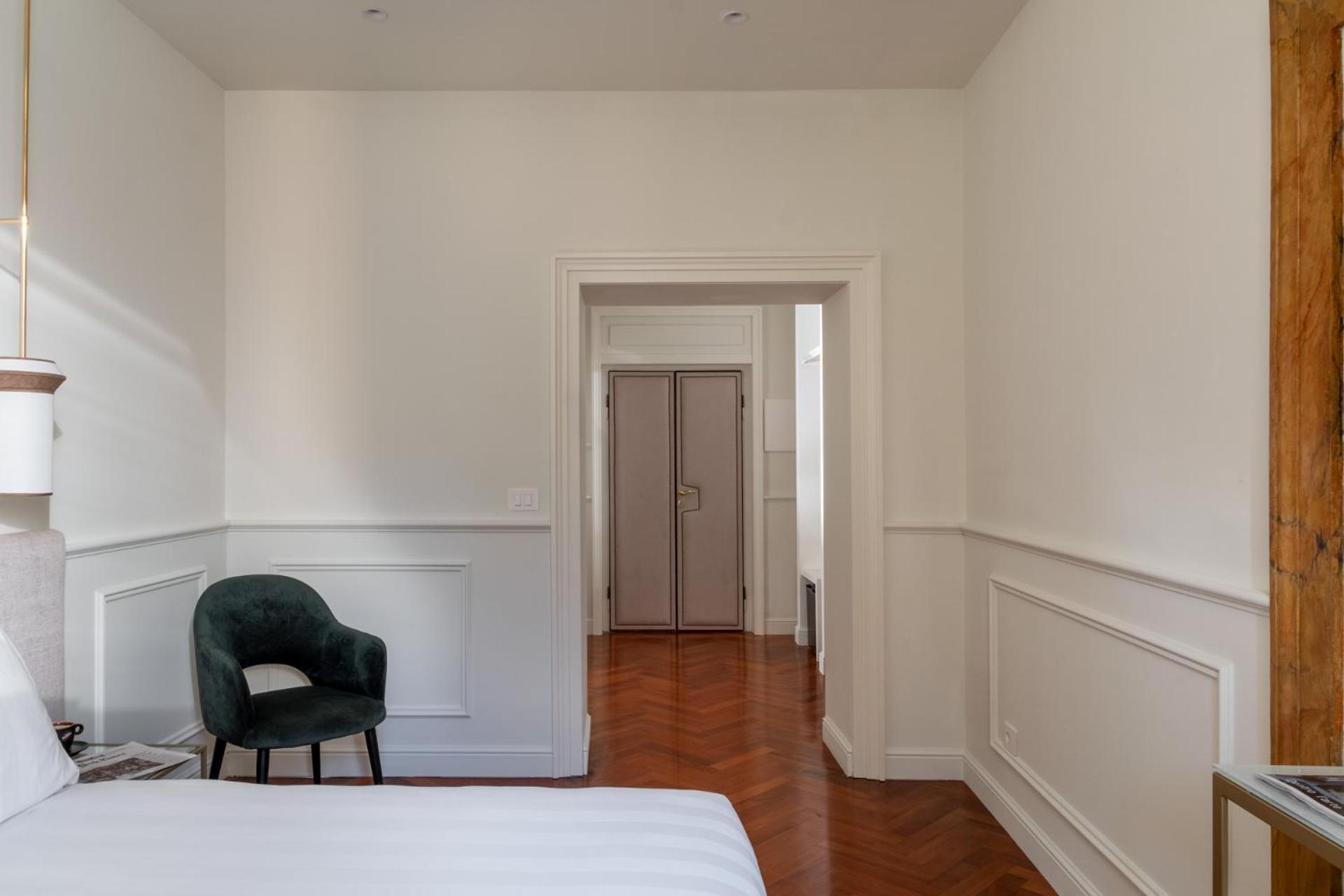 Deluxe Double or Twin Room City View
