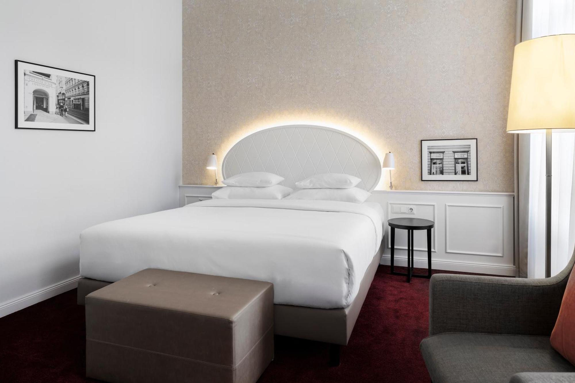 Superior Room 1 King Size bed