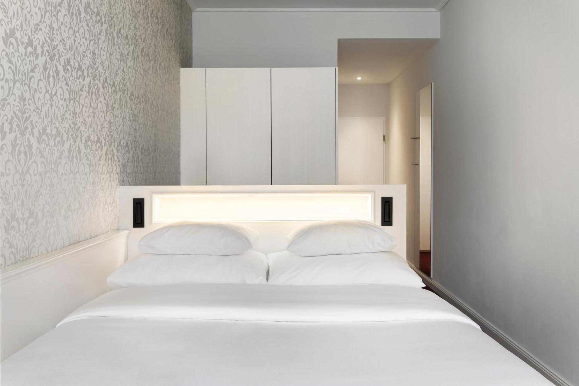 Classic Room Double Bed