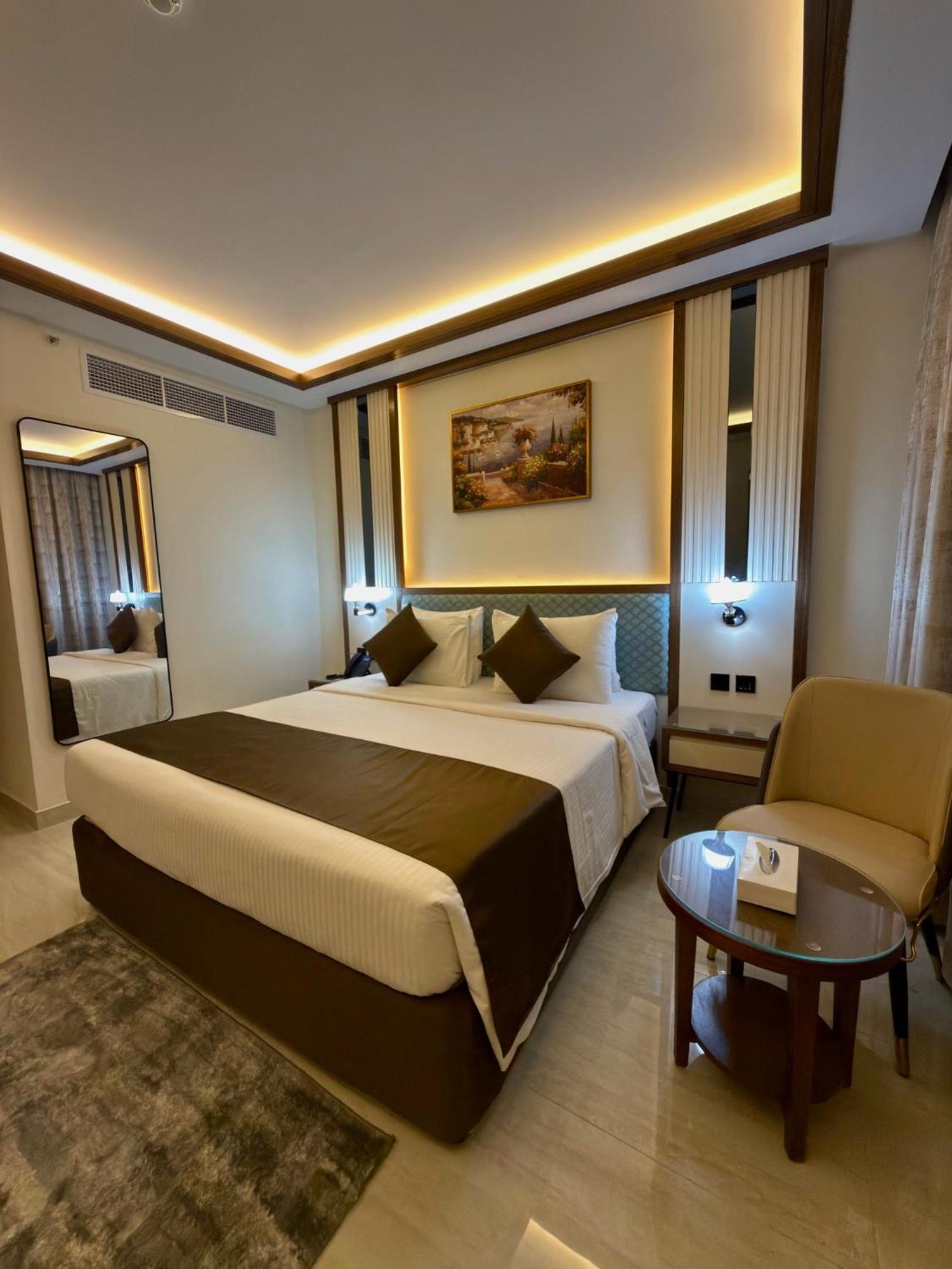 Standard King Room