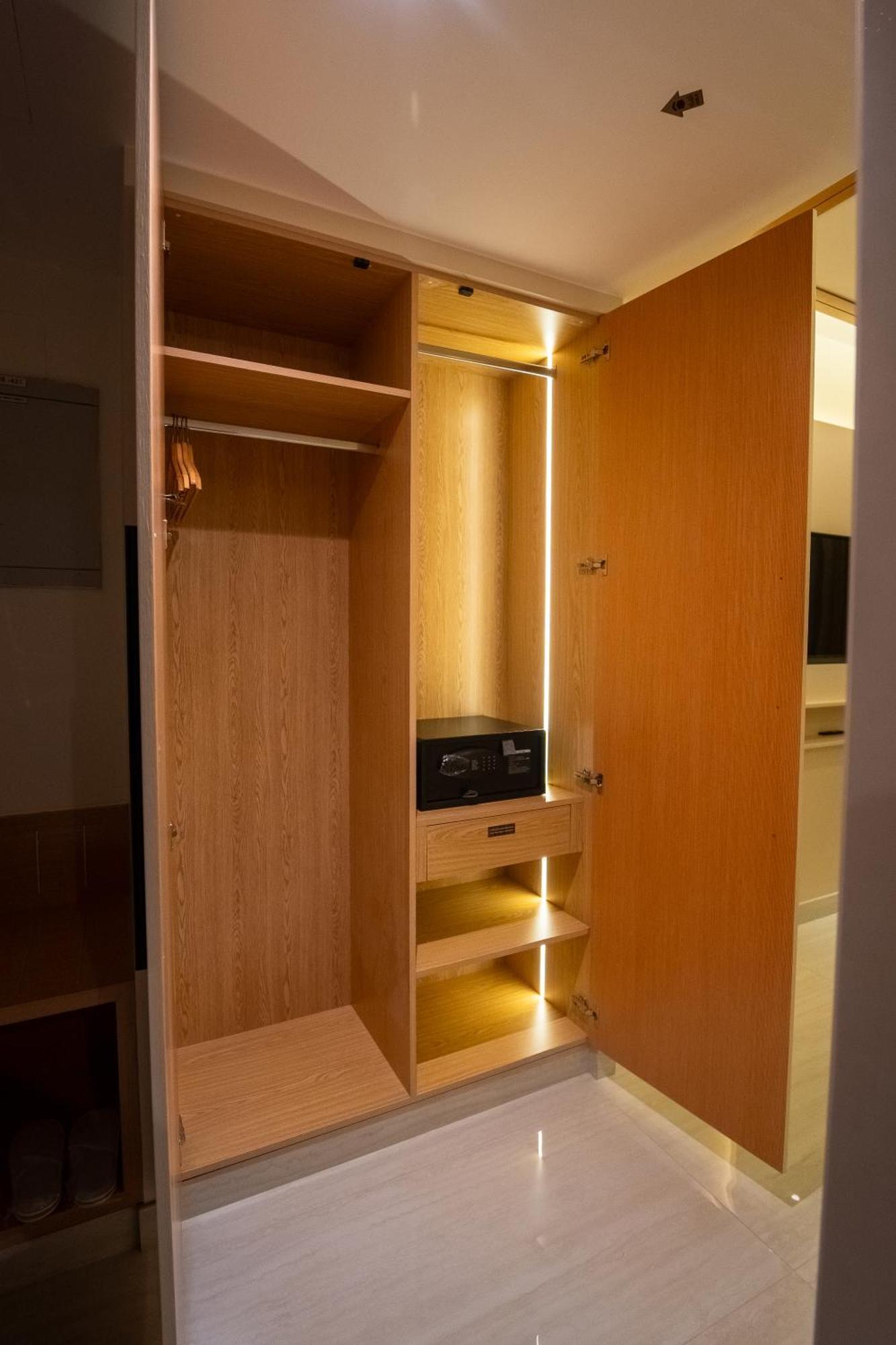 Standard King Room