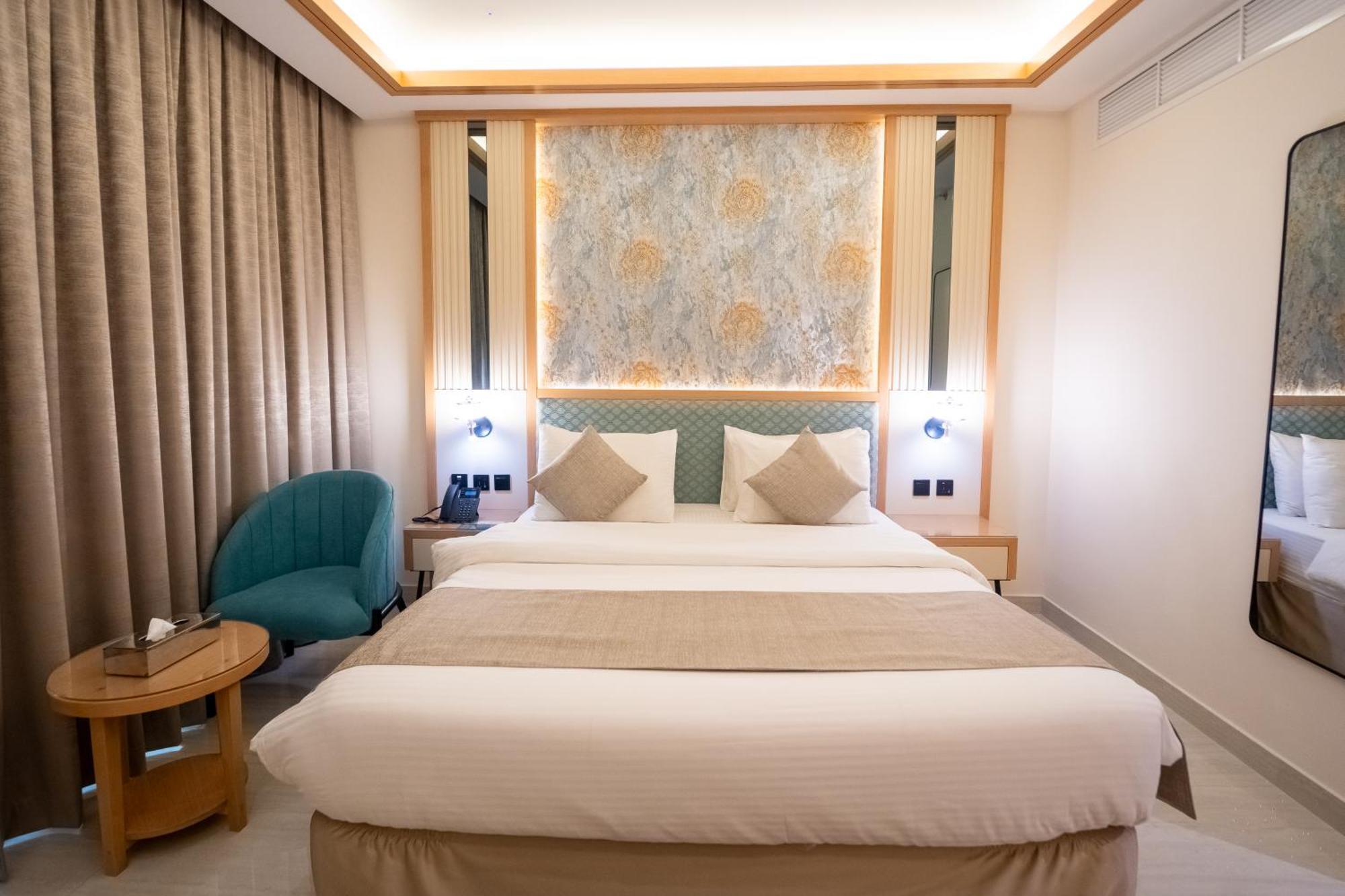Deluxe King Room