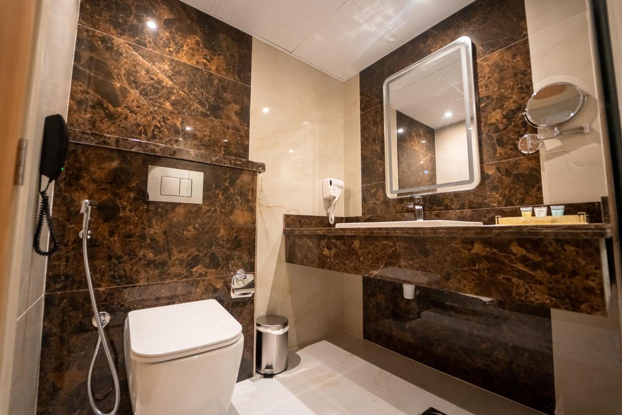 Standard King Room