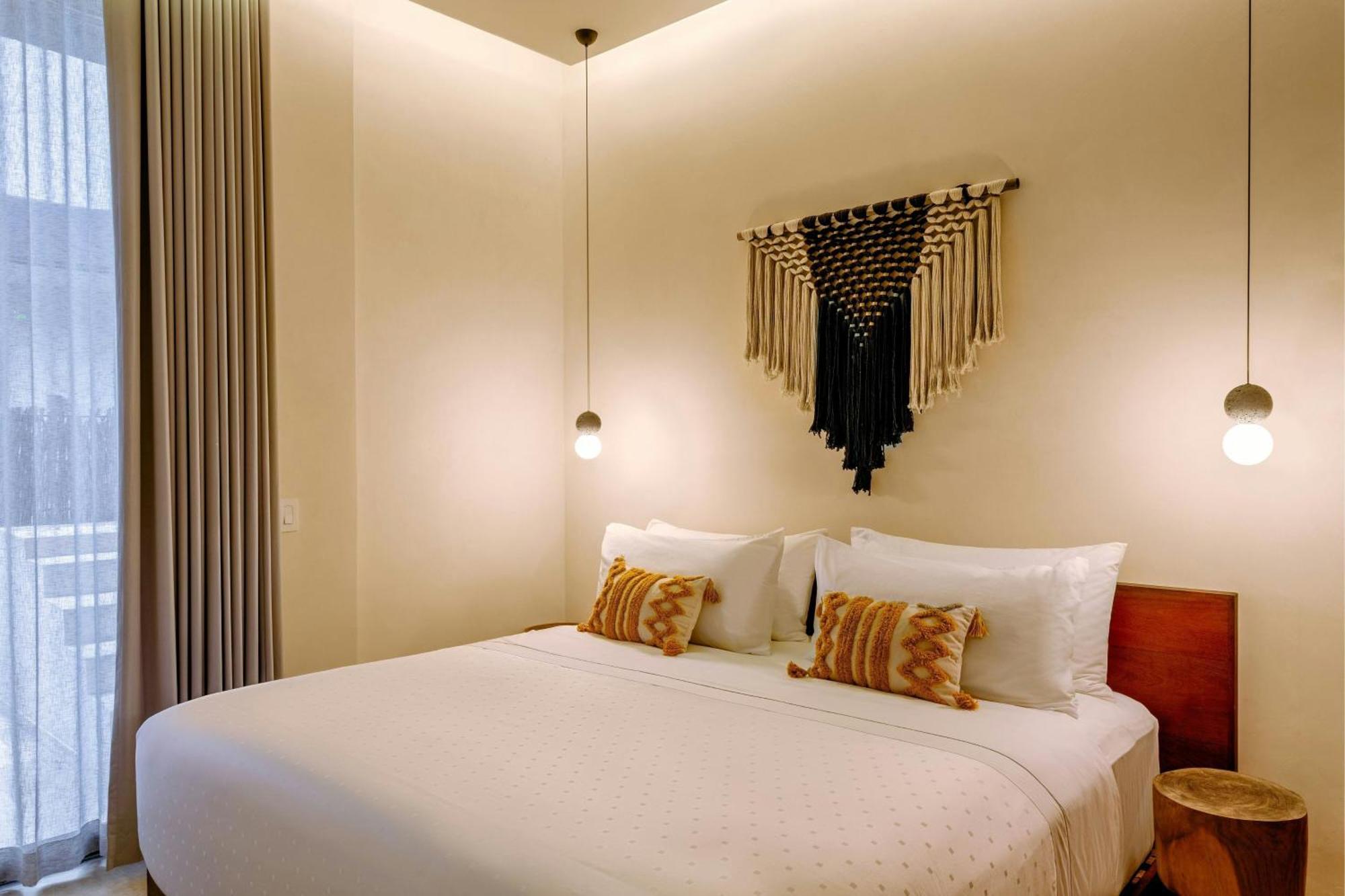 Premium 2 bedroom apartment 2 bathroom & plunge pool