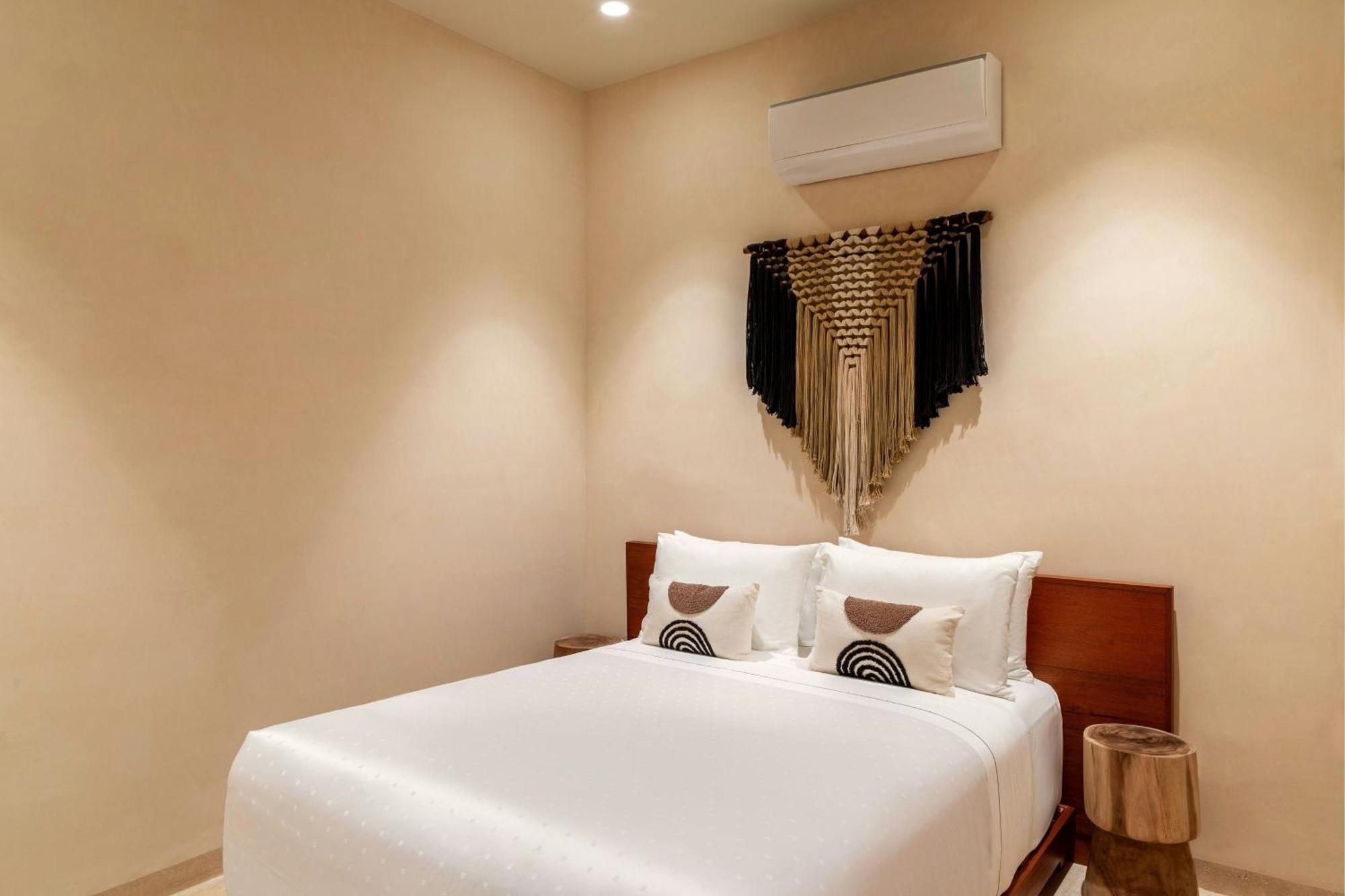 Premium 2 bedroom apartment 2 bathroom & plunge pool