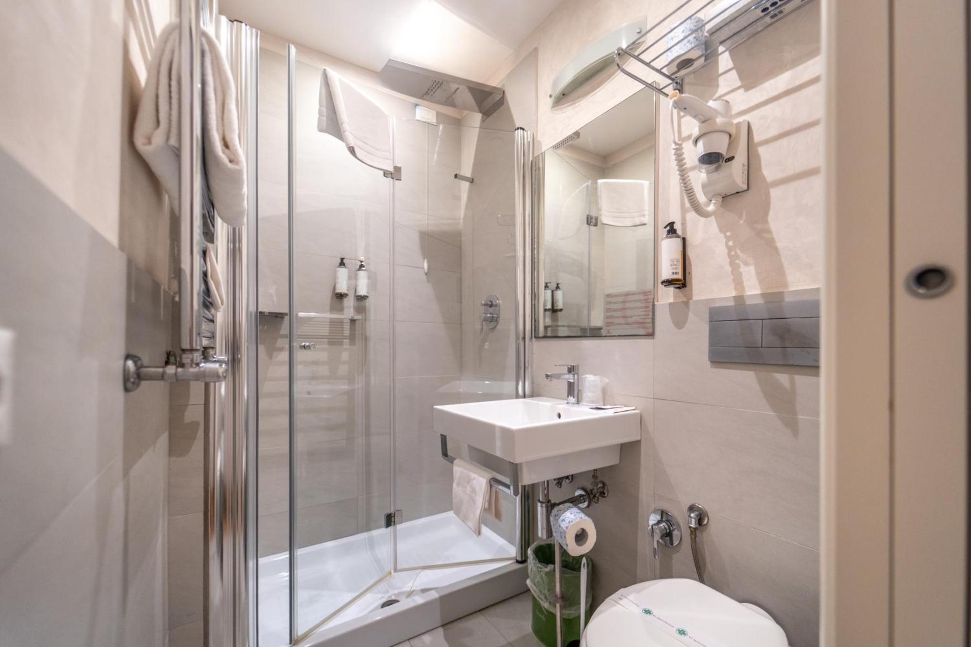 Economy Single Room