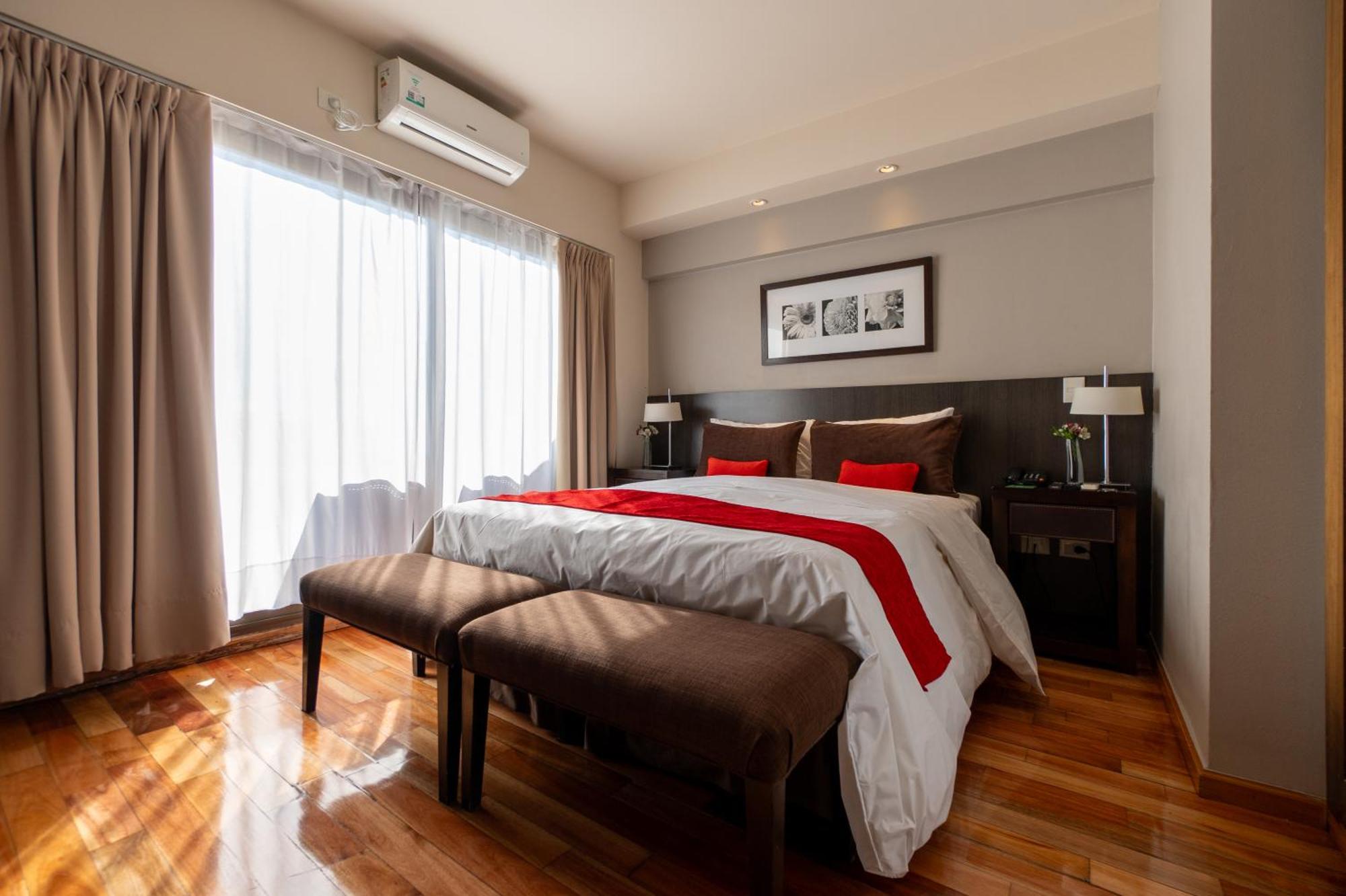 Deluxe Suite