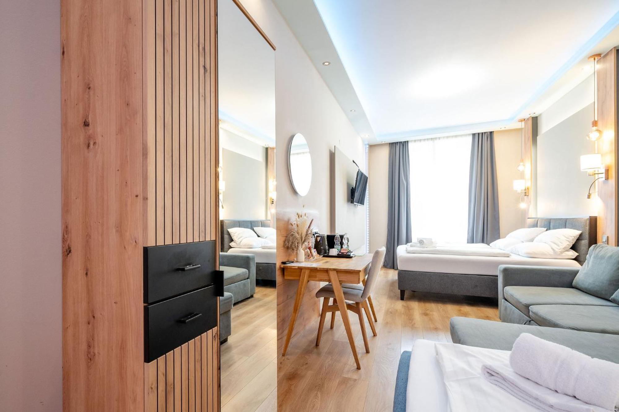 Deluxe Junior Suite