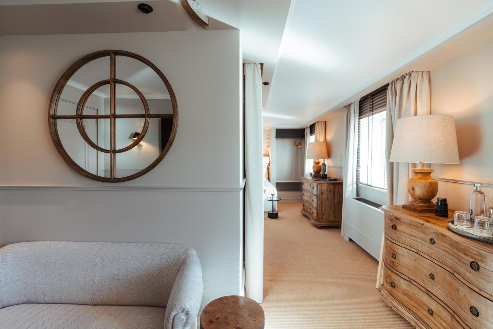 Premium Suite River View