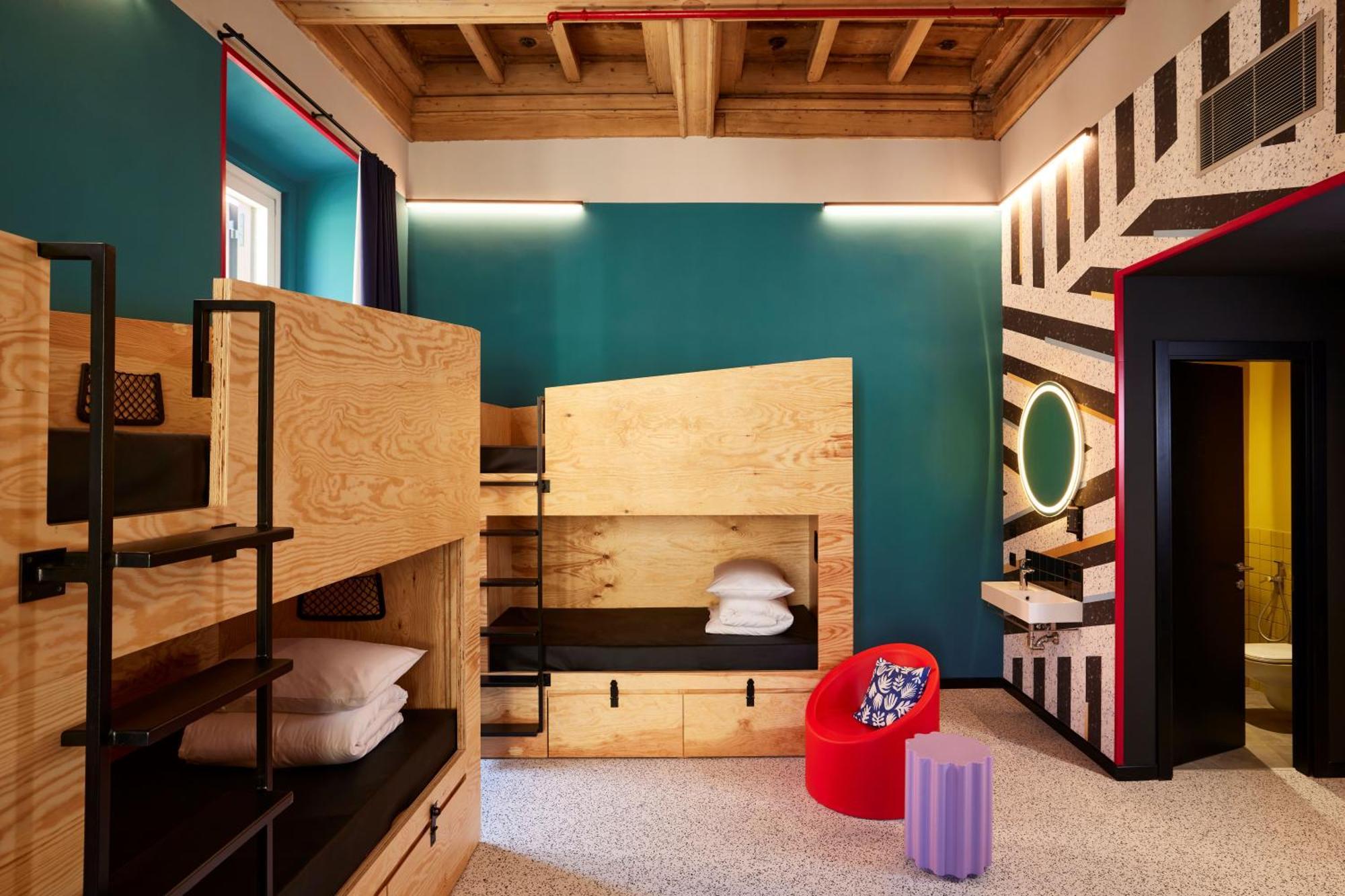 Bed 6-Bed Mixed Dormitory Room