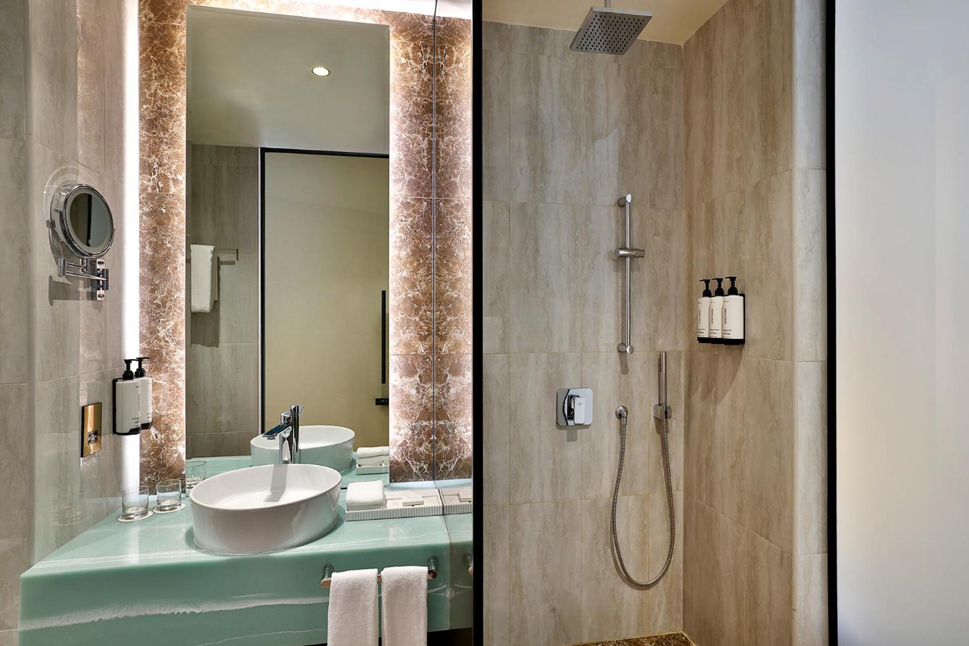 Premium Twin Room Pool Sea View
