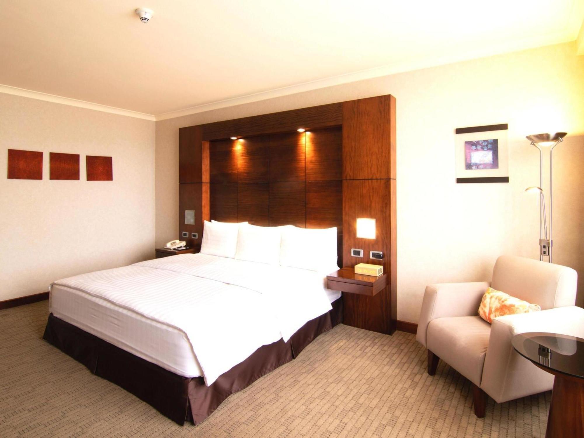 Swiss Executive King Room,1765207379:JPEG