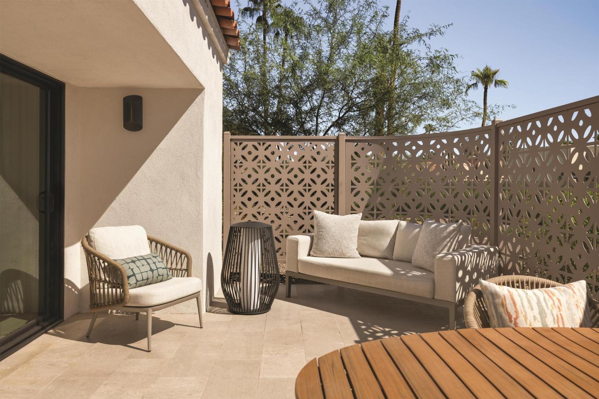Villa One King Bed Two Queen Beds Roll Shower Mobility Accessible