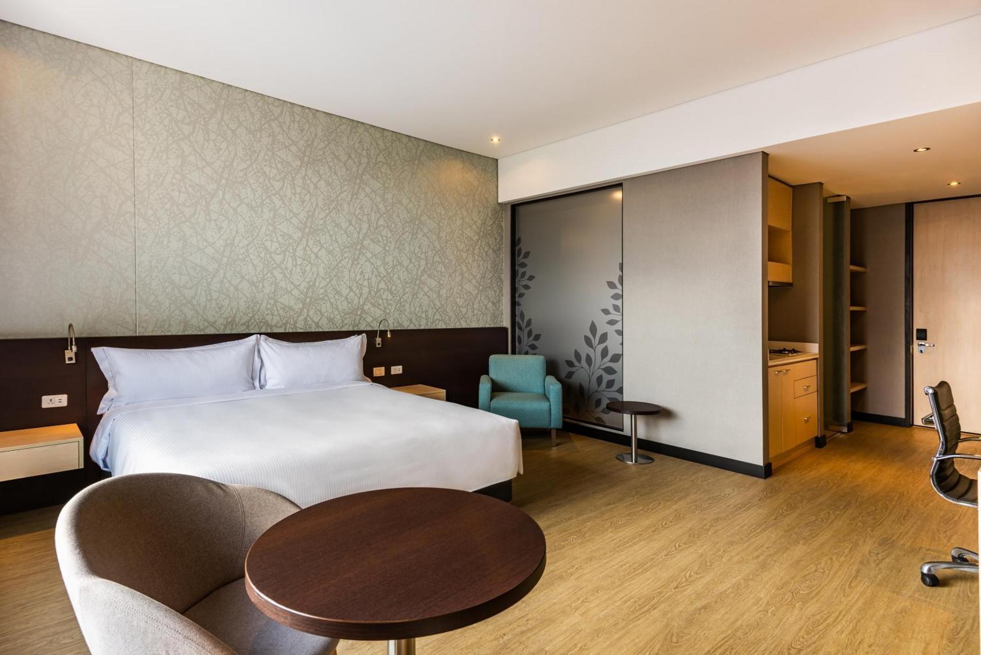 Executive King Room Kitchenette