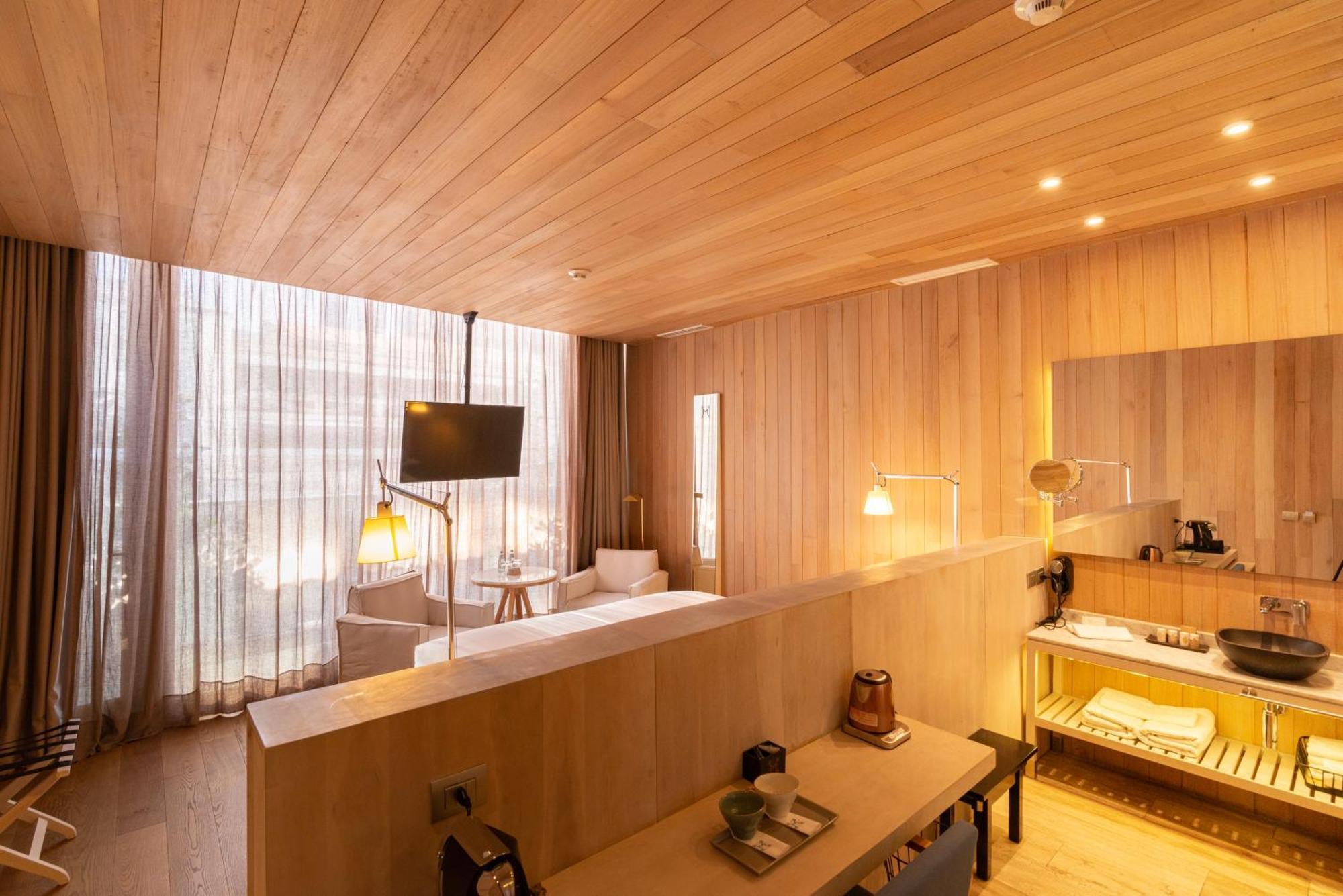 Deluxe Double Room Balcony