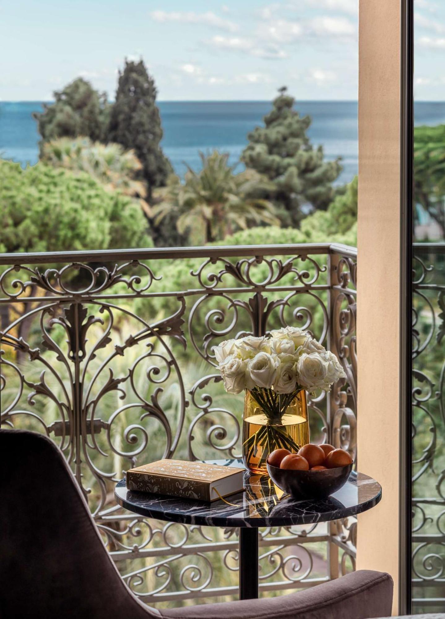 Junior Suite Garden View Balcony