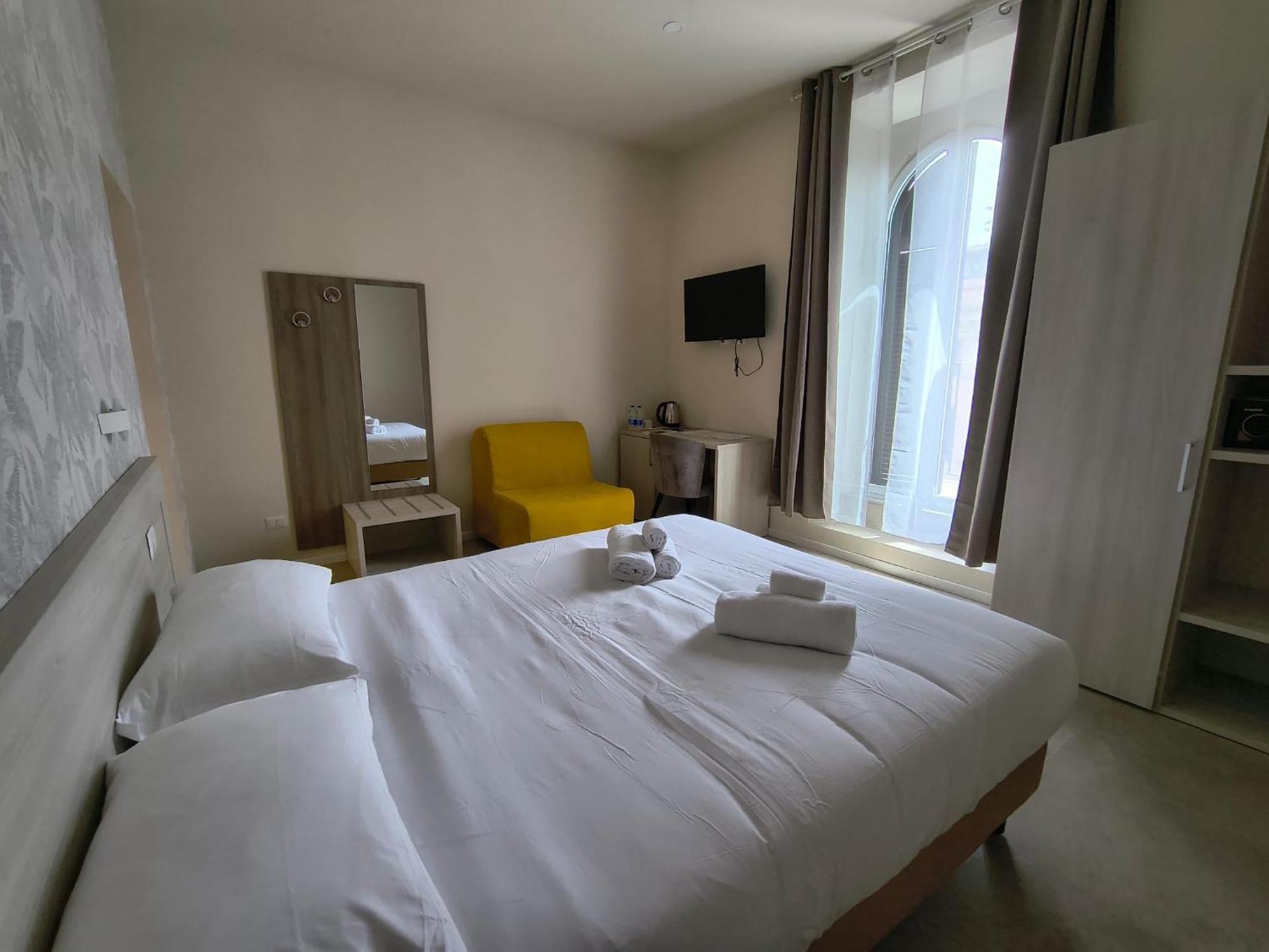 Triple Room