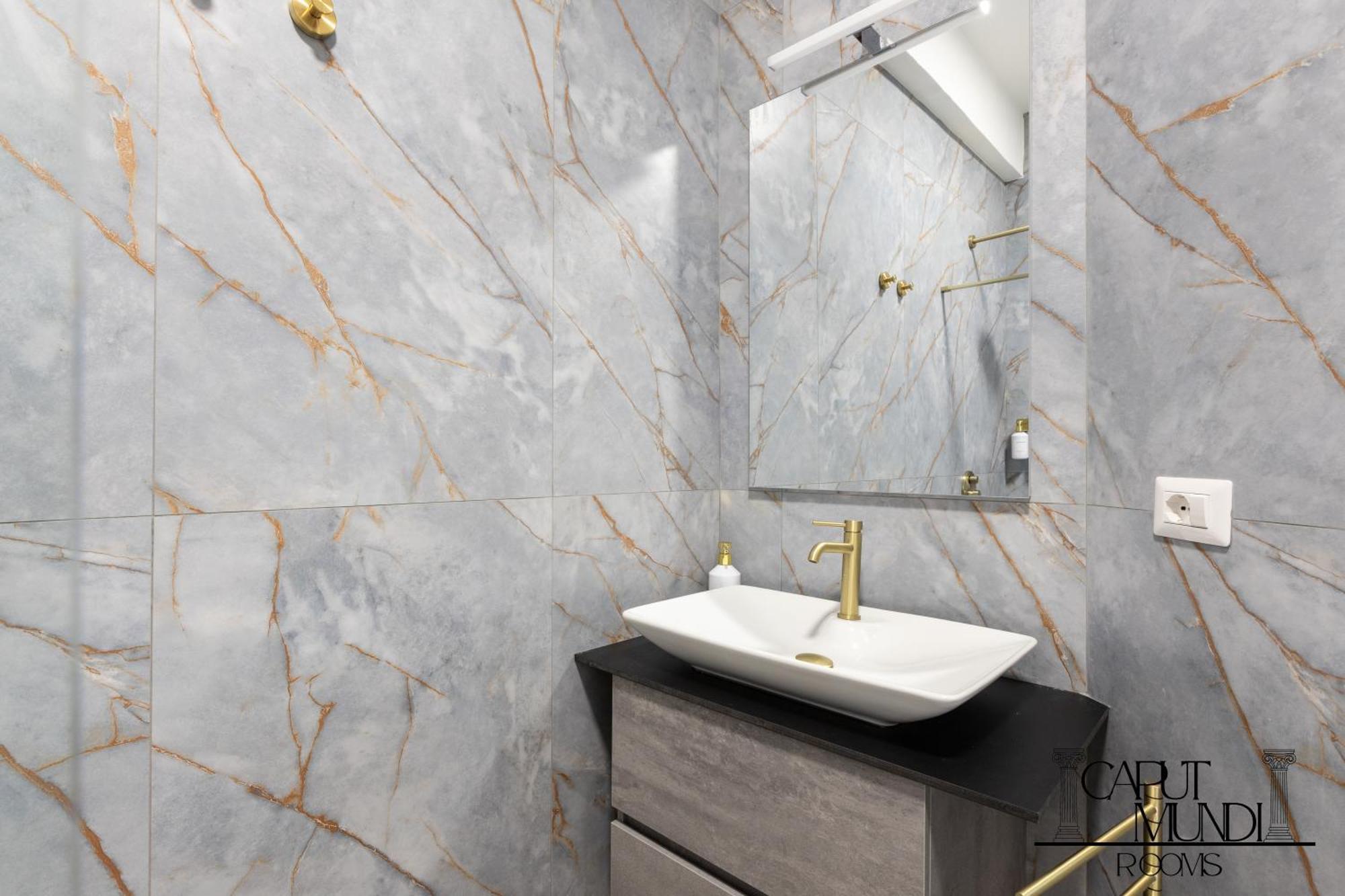 Quadruple Room Private Bathroom