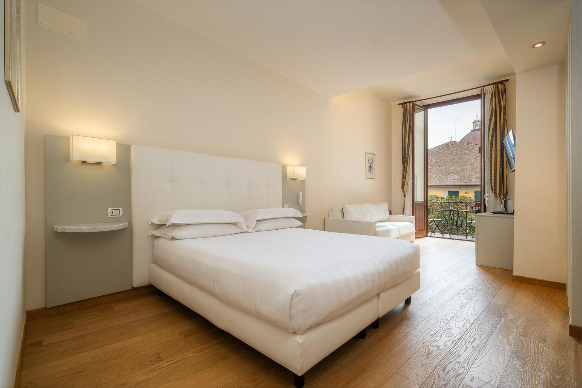 Double or Twin Room Garden View