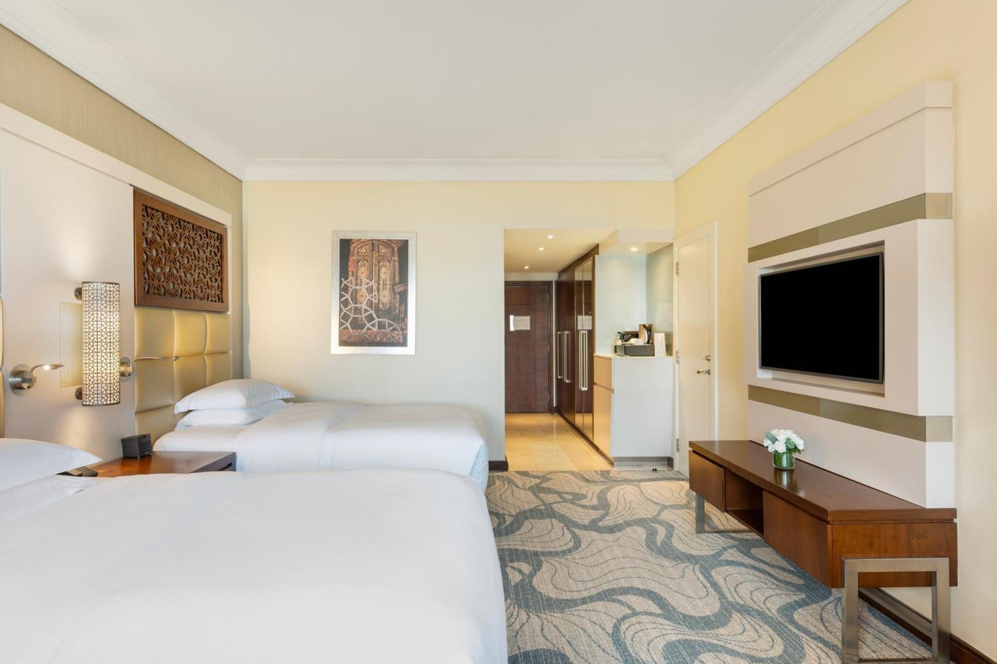 Classic Twin Room with Sea View