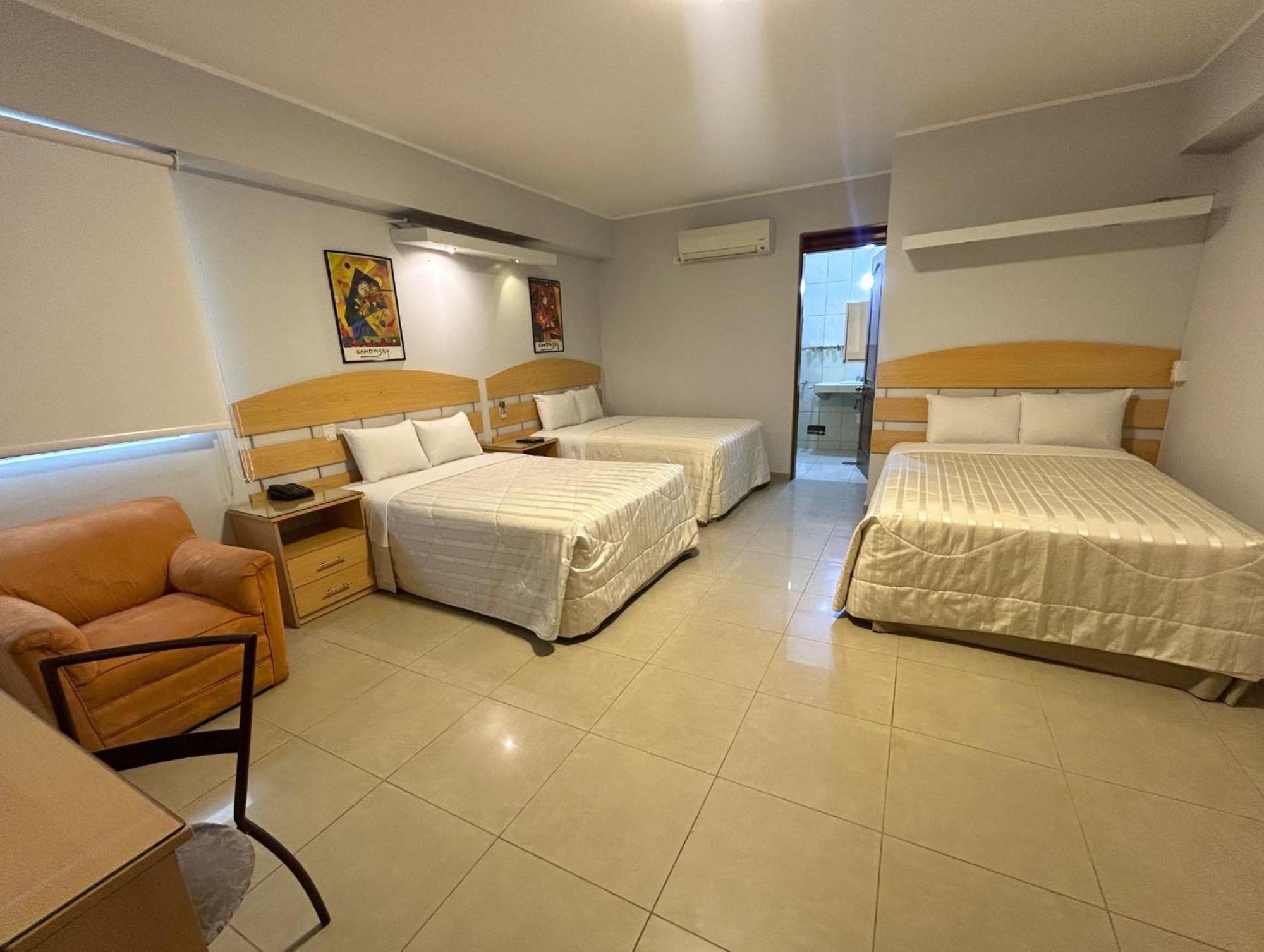 Triple Room