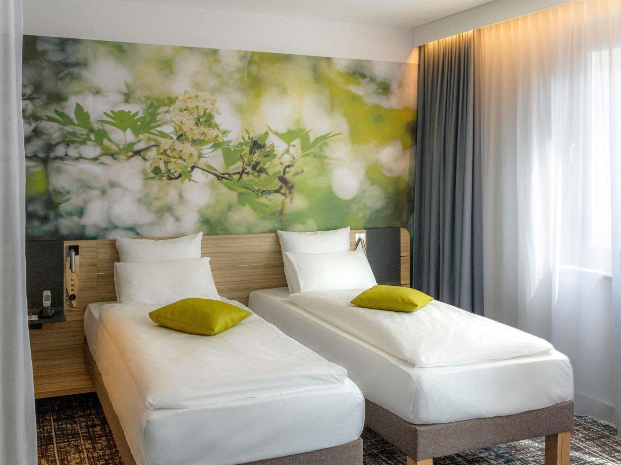 Junior Twin Suite