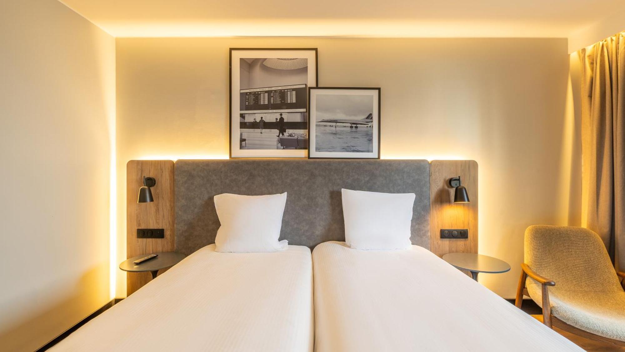 Standard Twin Room