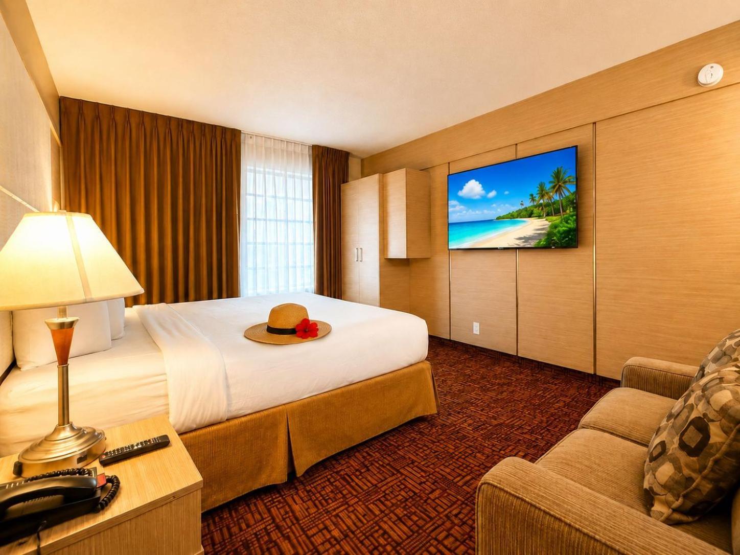 Deluxe King Room Kitchenette