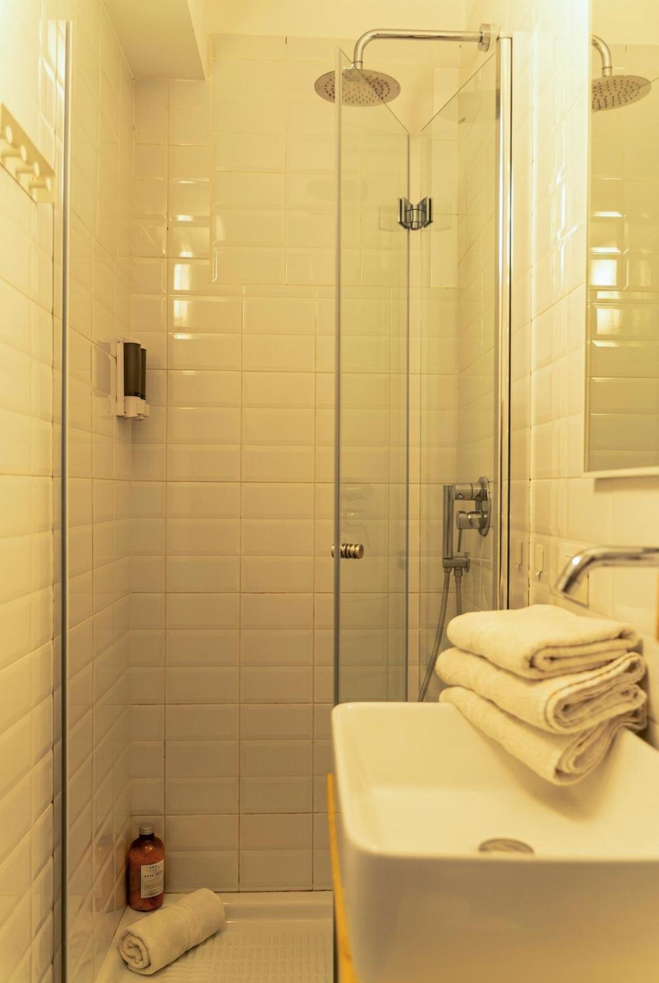 Deluxe Room Private Bathroom