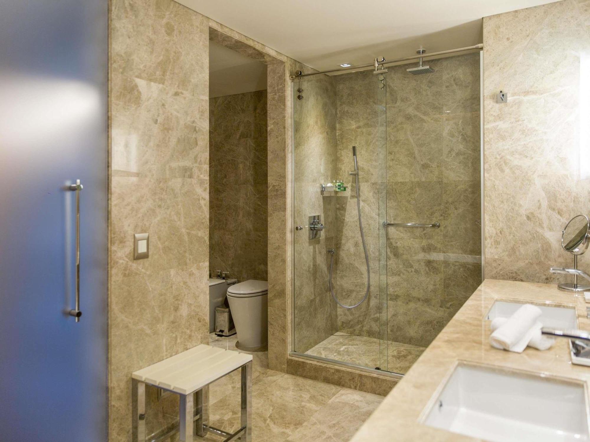 Executive King Suite