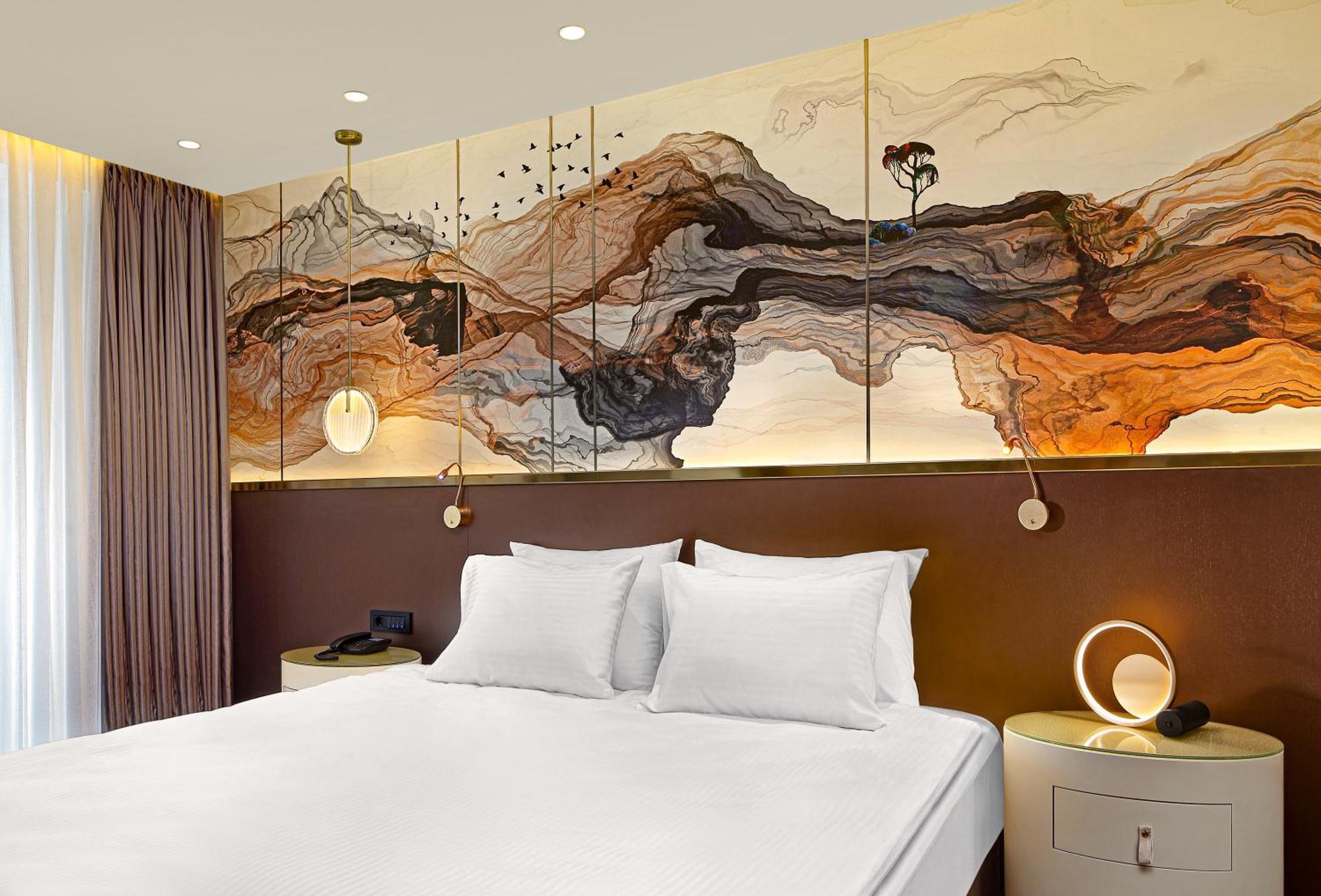 Superior King Room