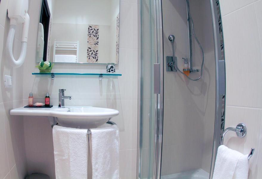 Deluxe Double or Twin Room City View