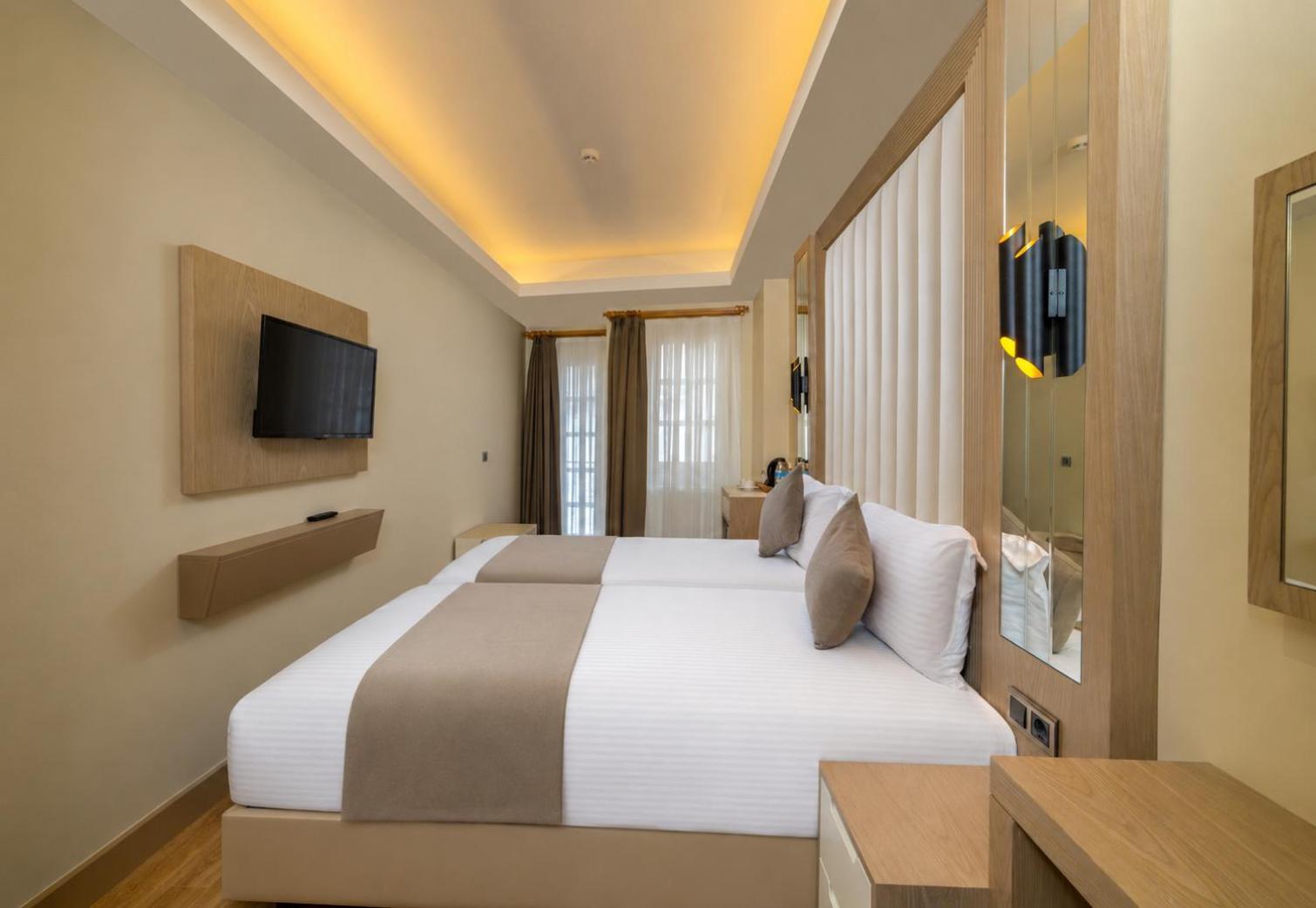 Standard Twin Room