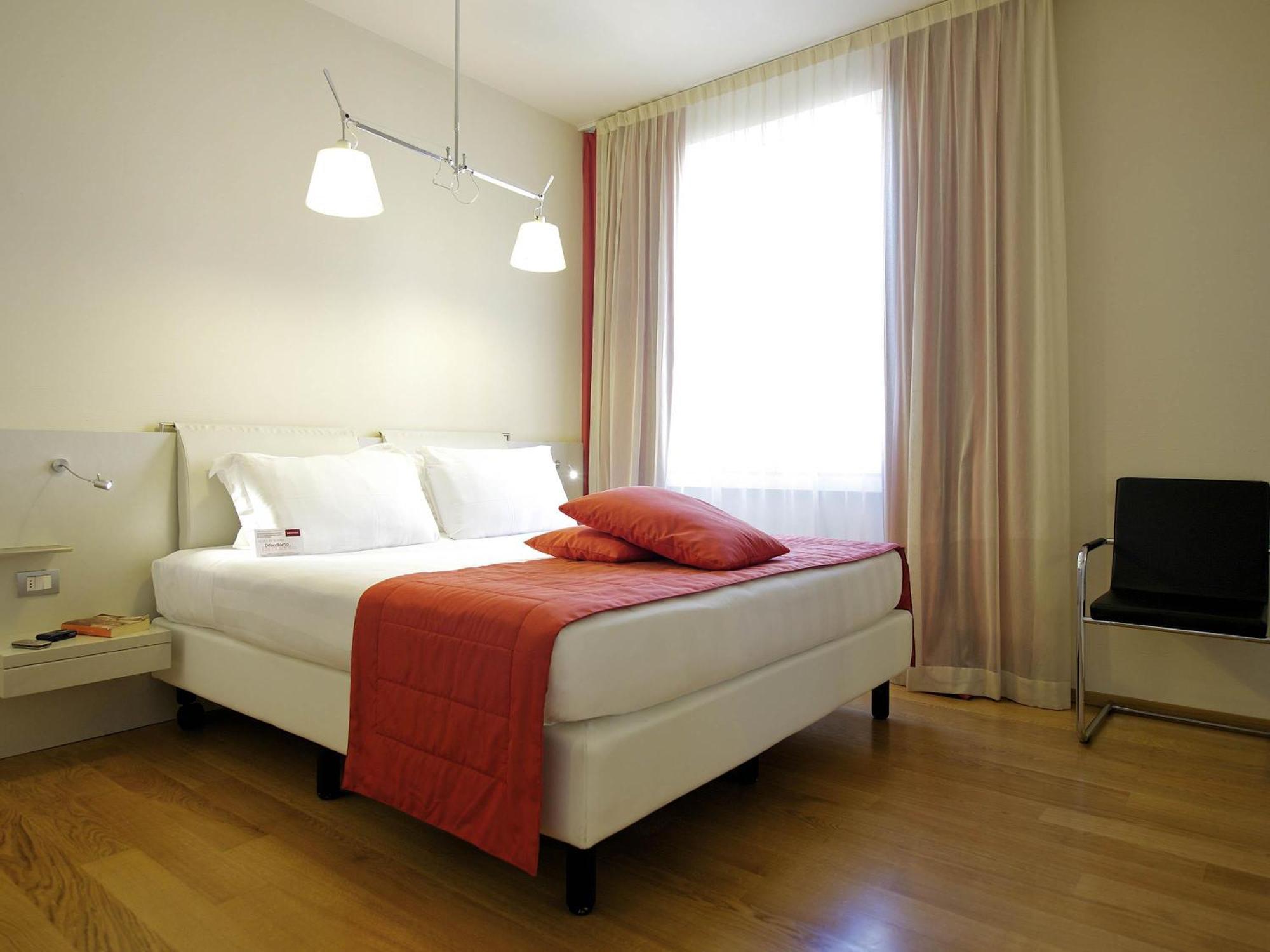 Classic Double Room King Bed