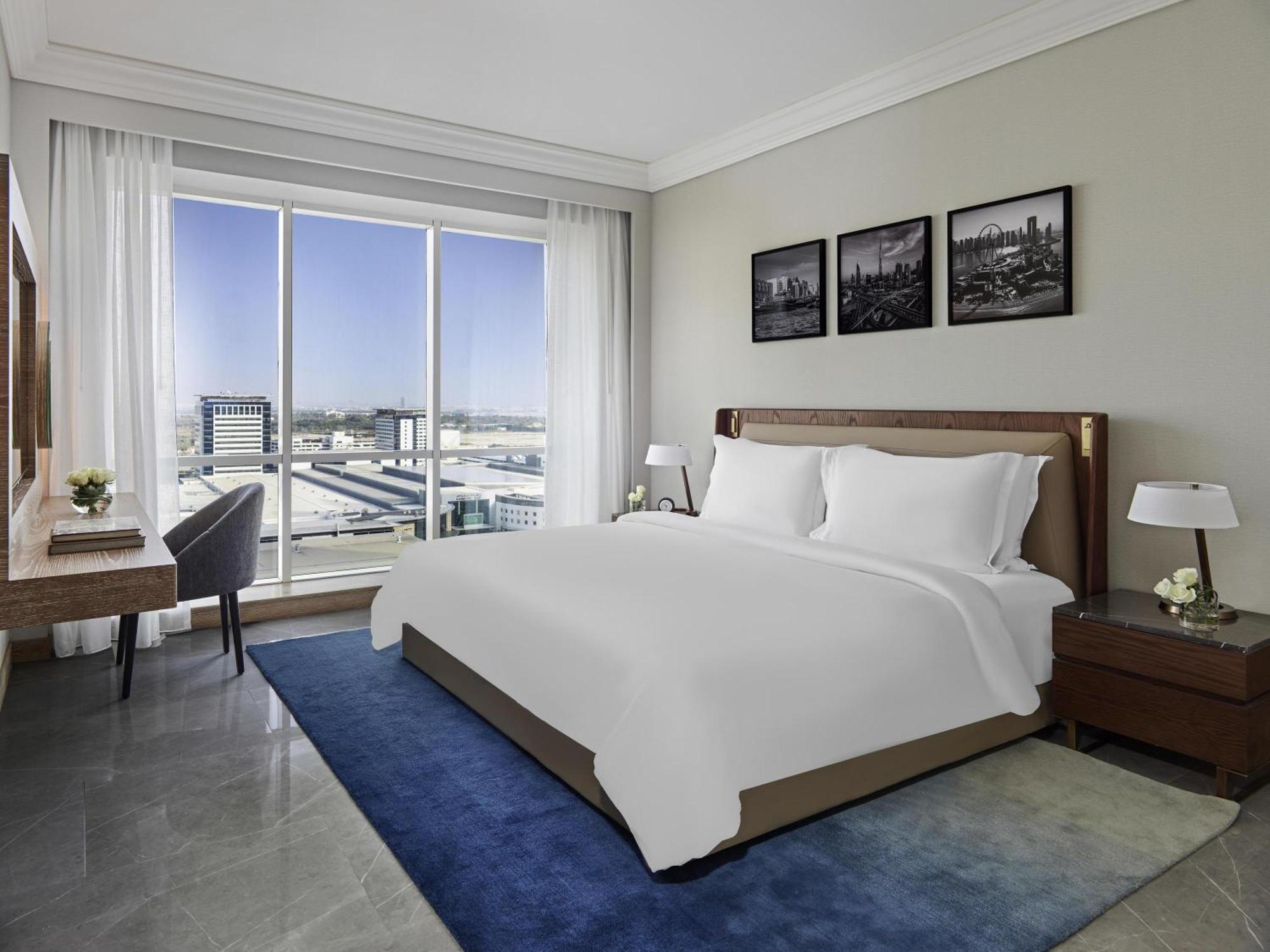 Signature 2 Bedroom Suite 2 King