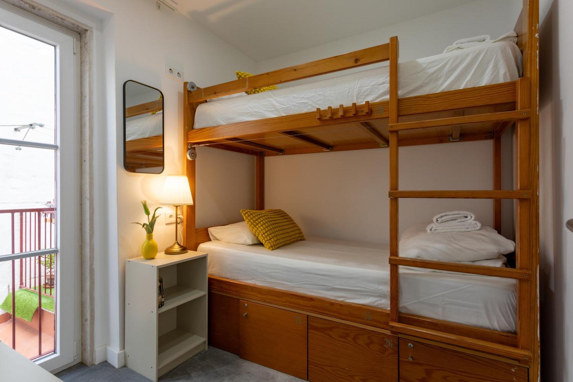 Mixed Dormitory Room