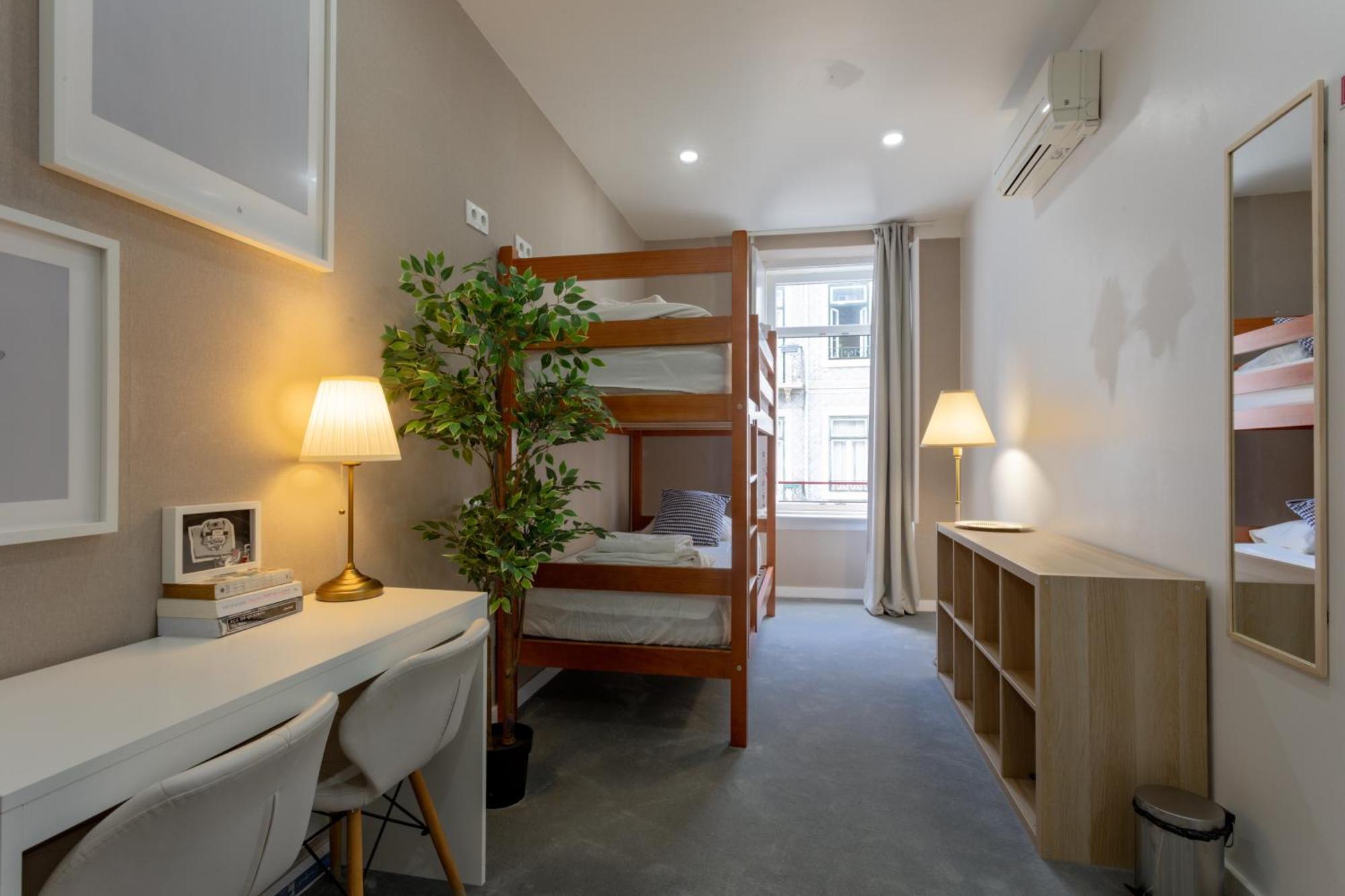 Comfort Triple Room