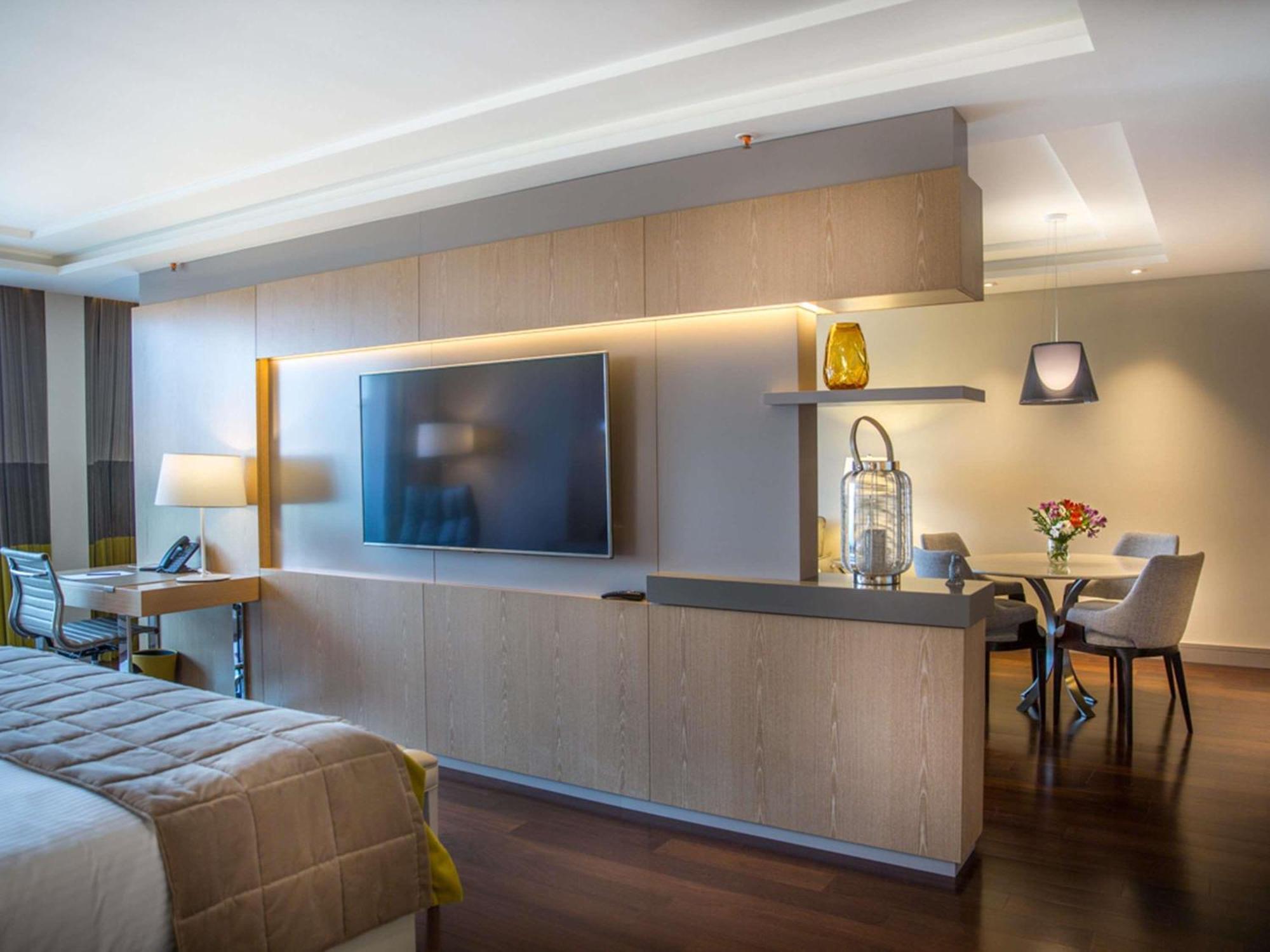 Executive King Suite