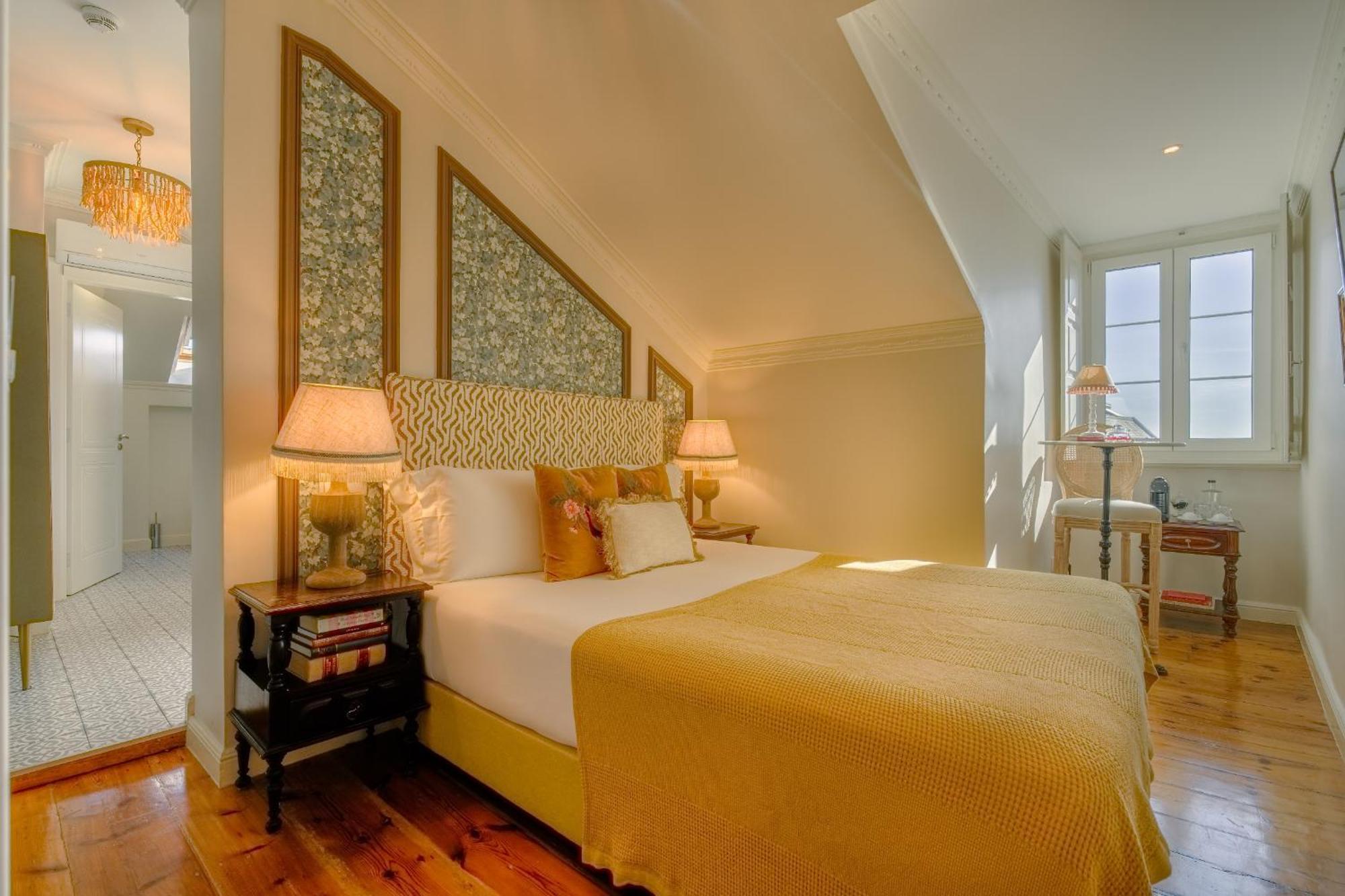 Superior Double Room City River View