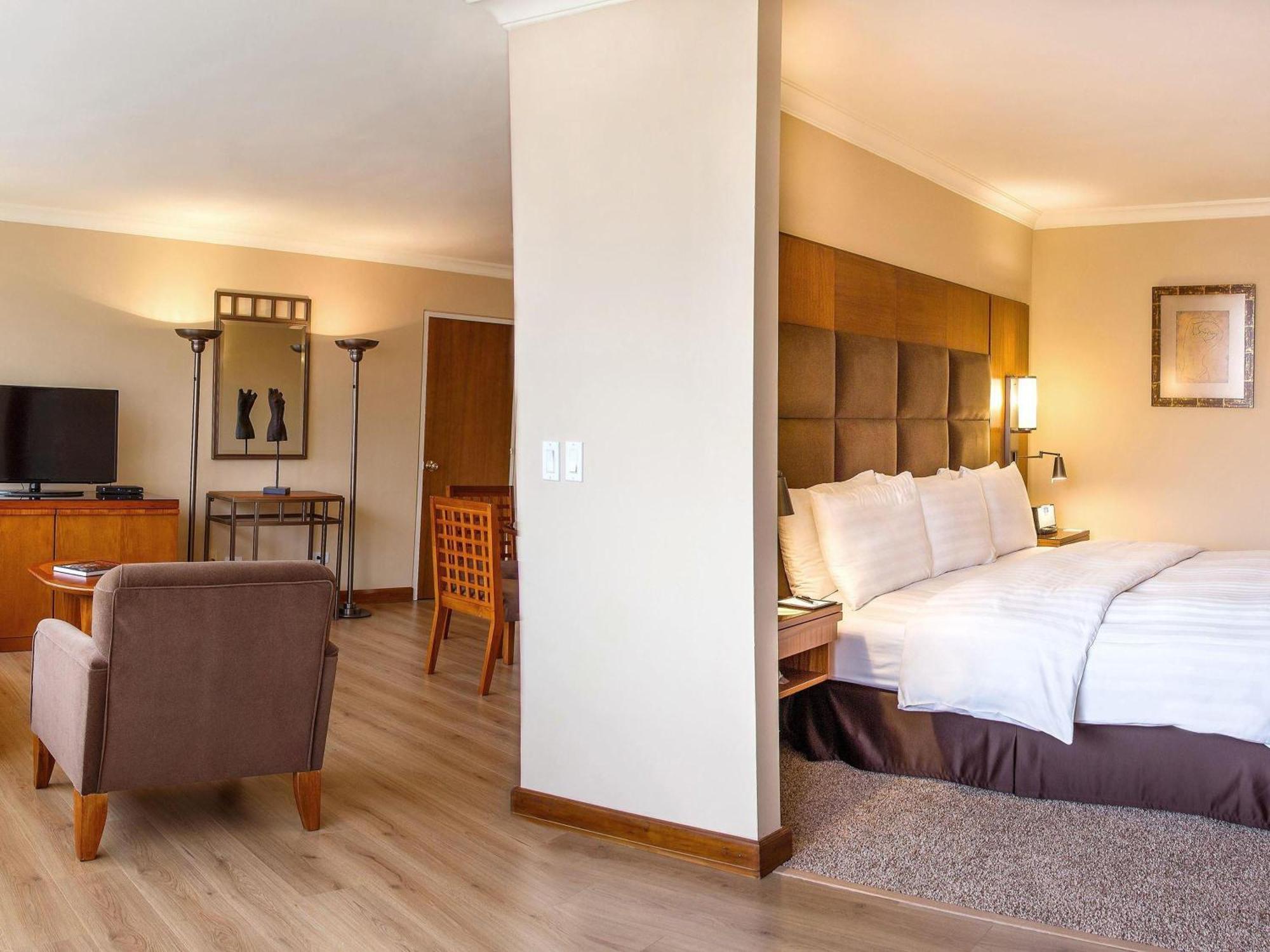 Grand King Room