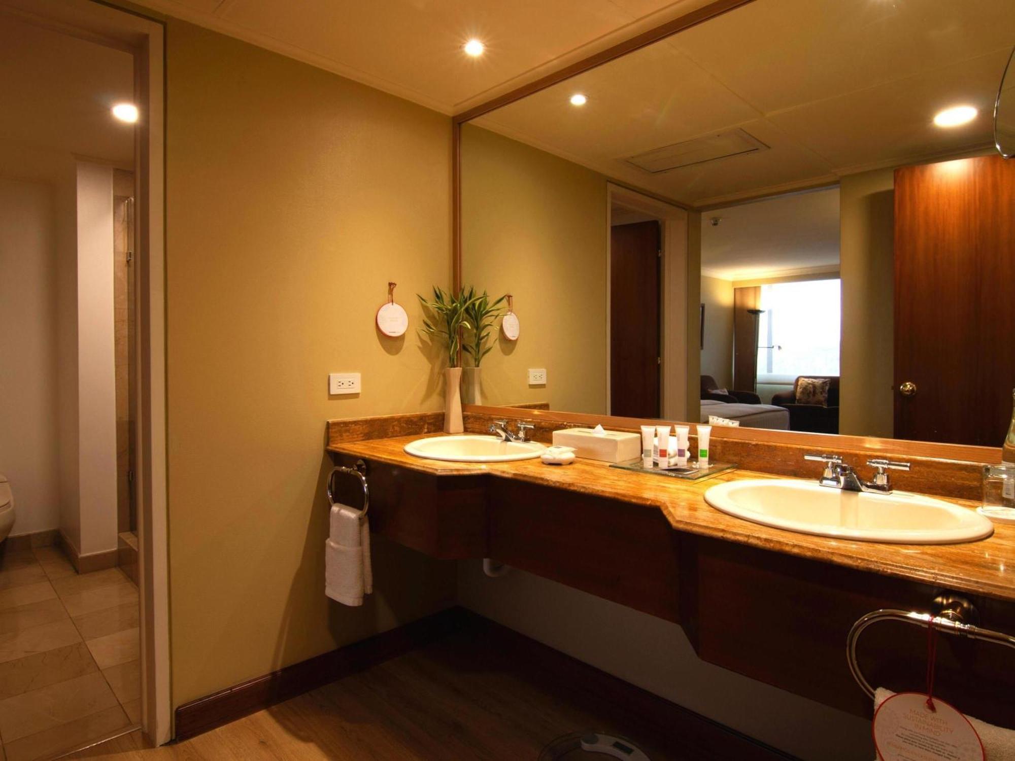 Grand King Room