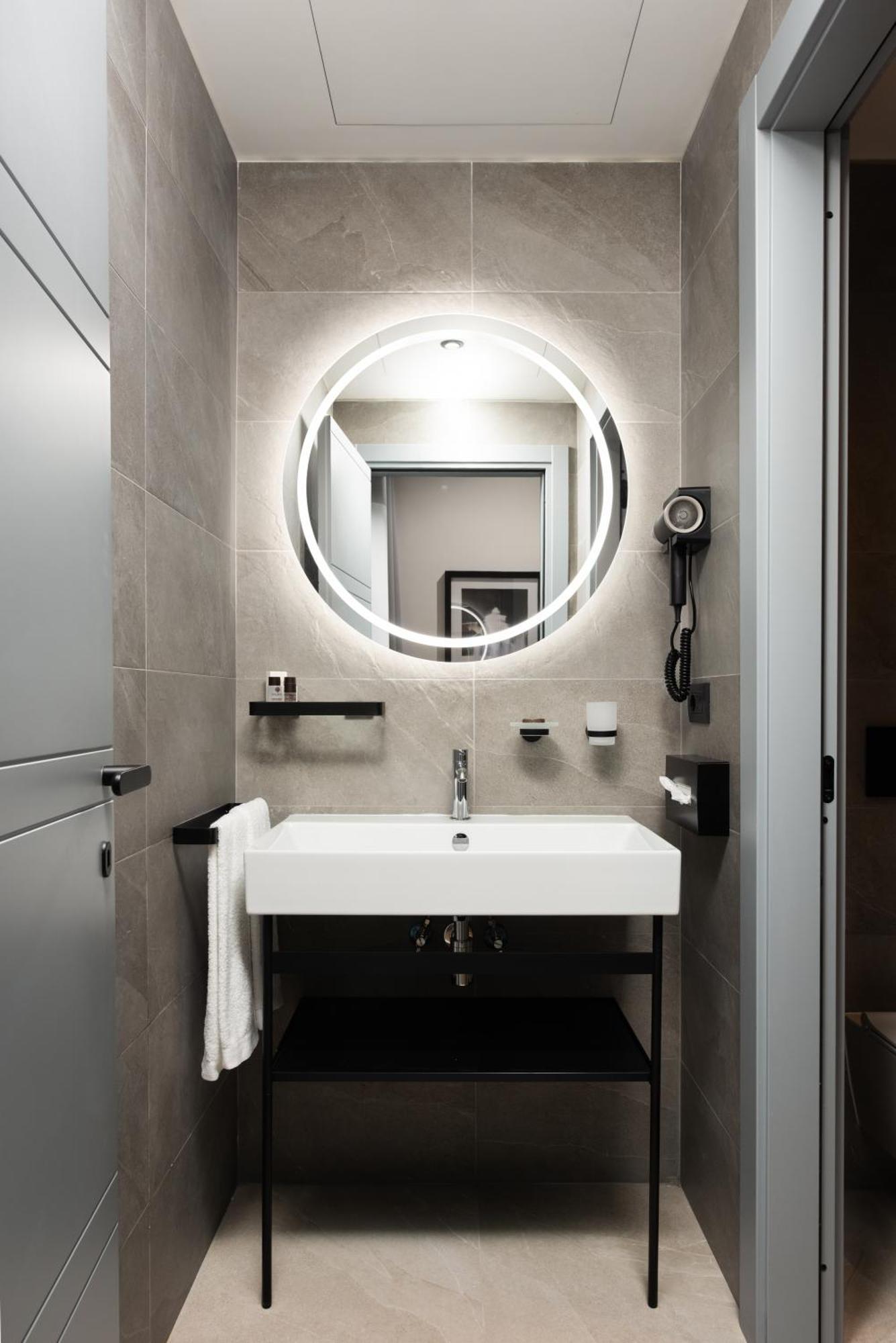 Deluxe Junior Suite